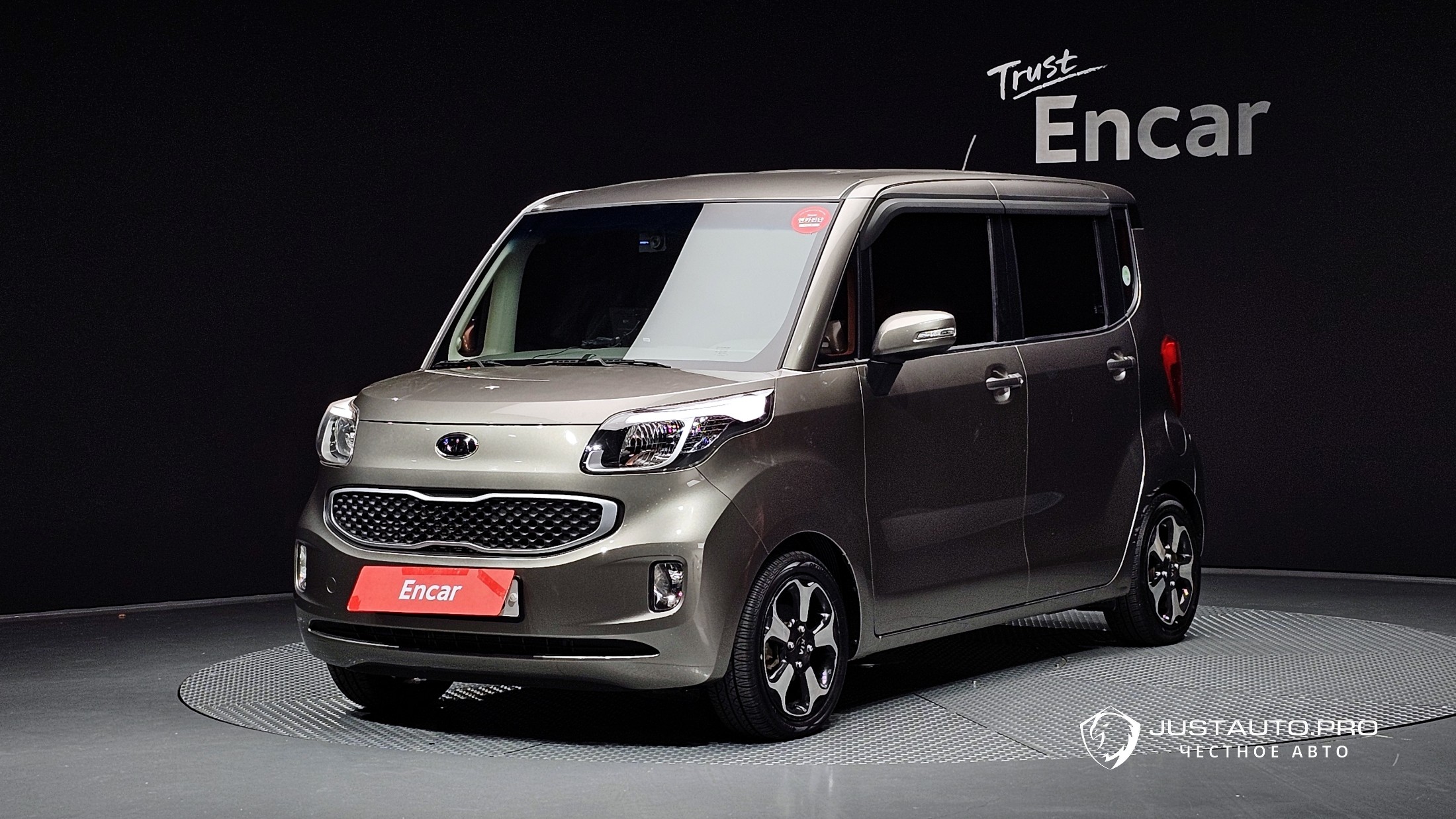 Автомобиль Kia RAY