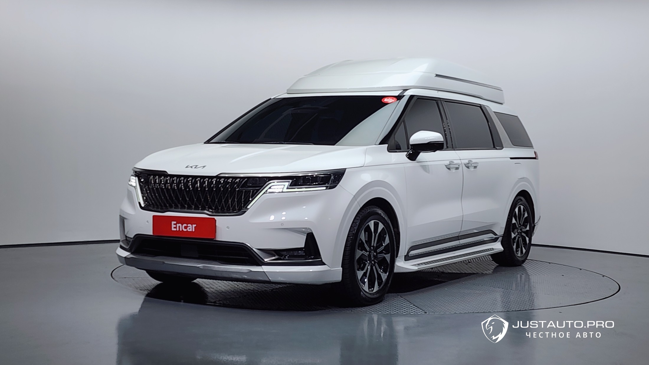 Автомобиль Kia Canival