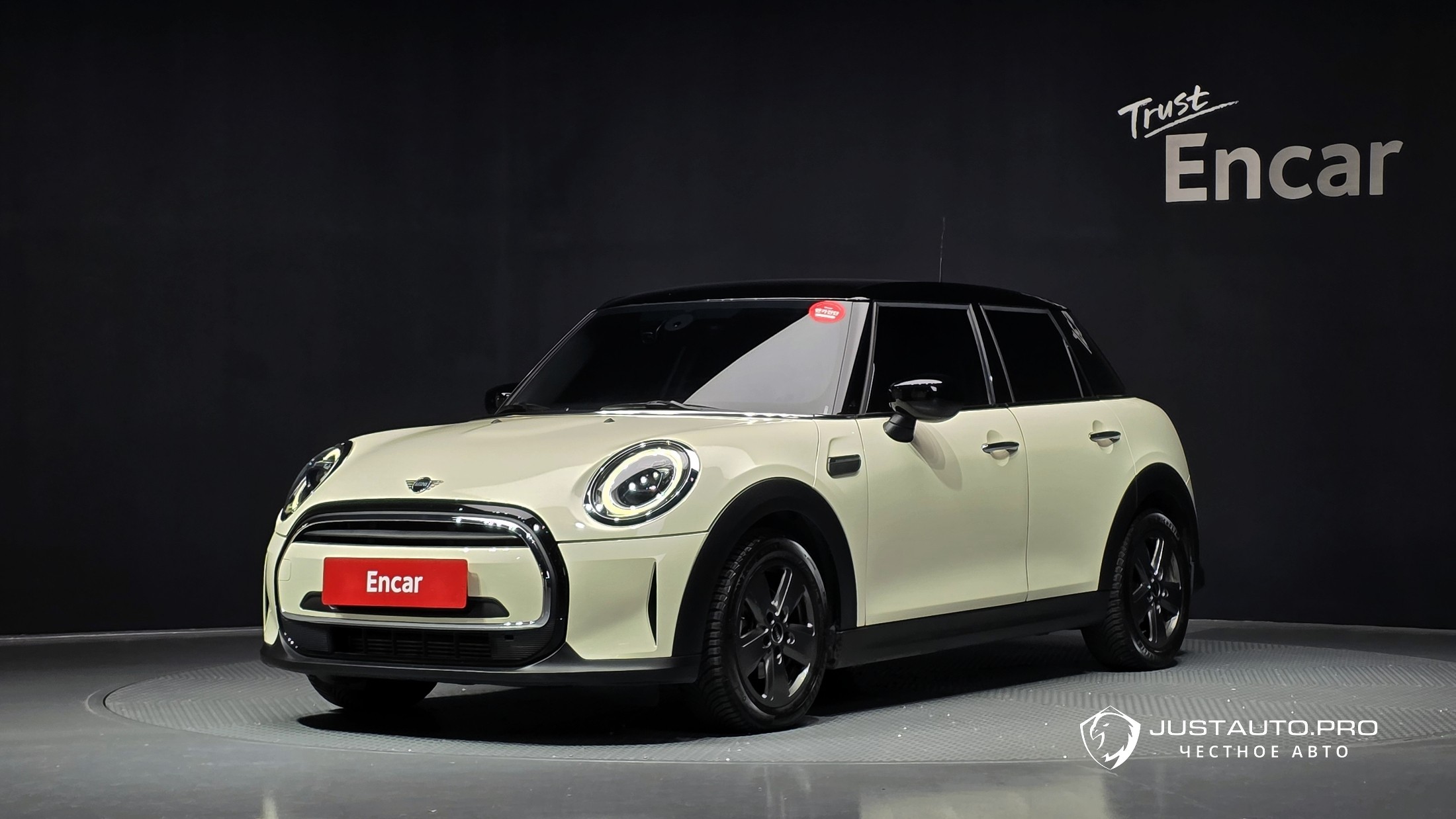 Автомобиль Mini Cooper