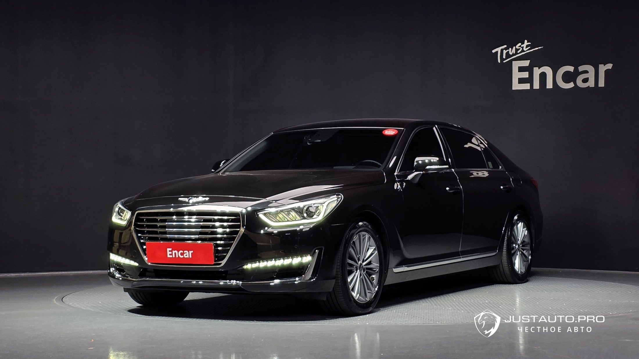 Автомобиль Genesis EQ900