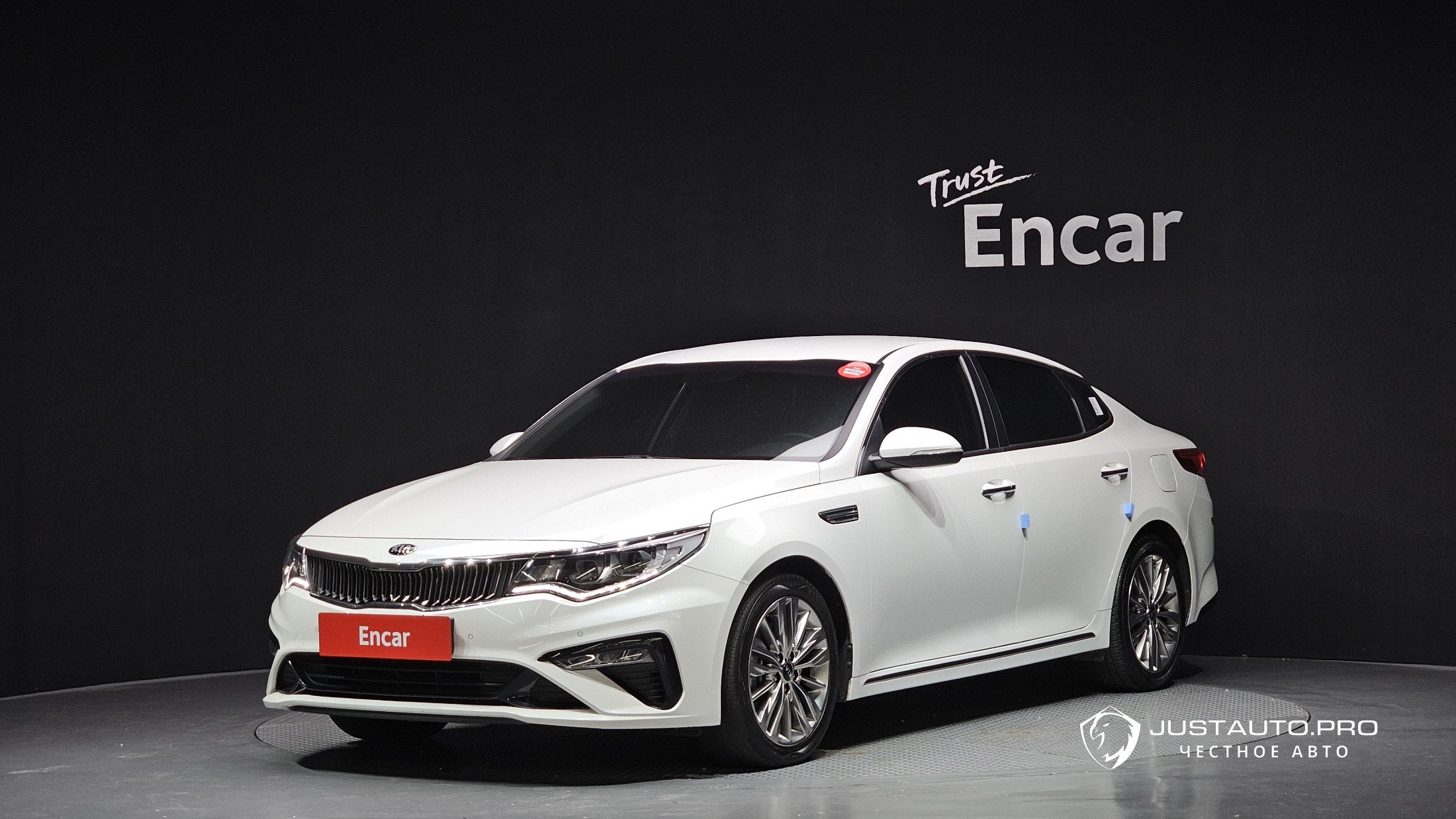 Автомобиль Kia K5