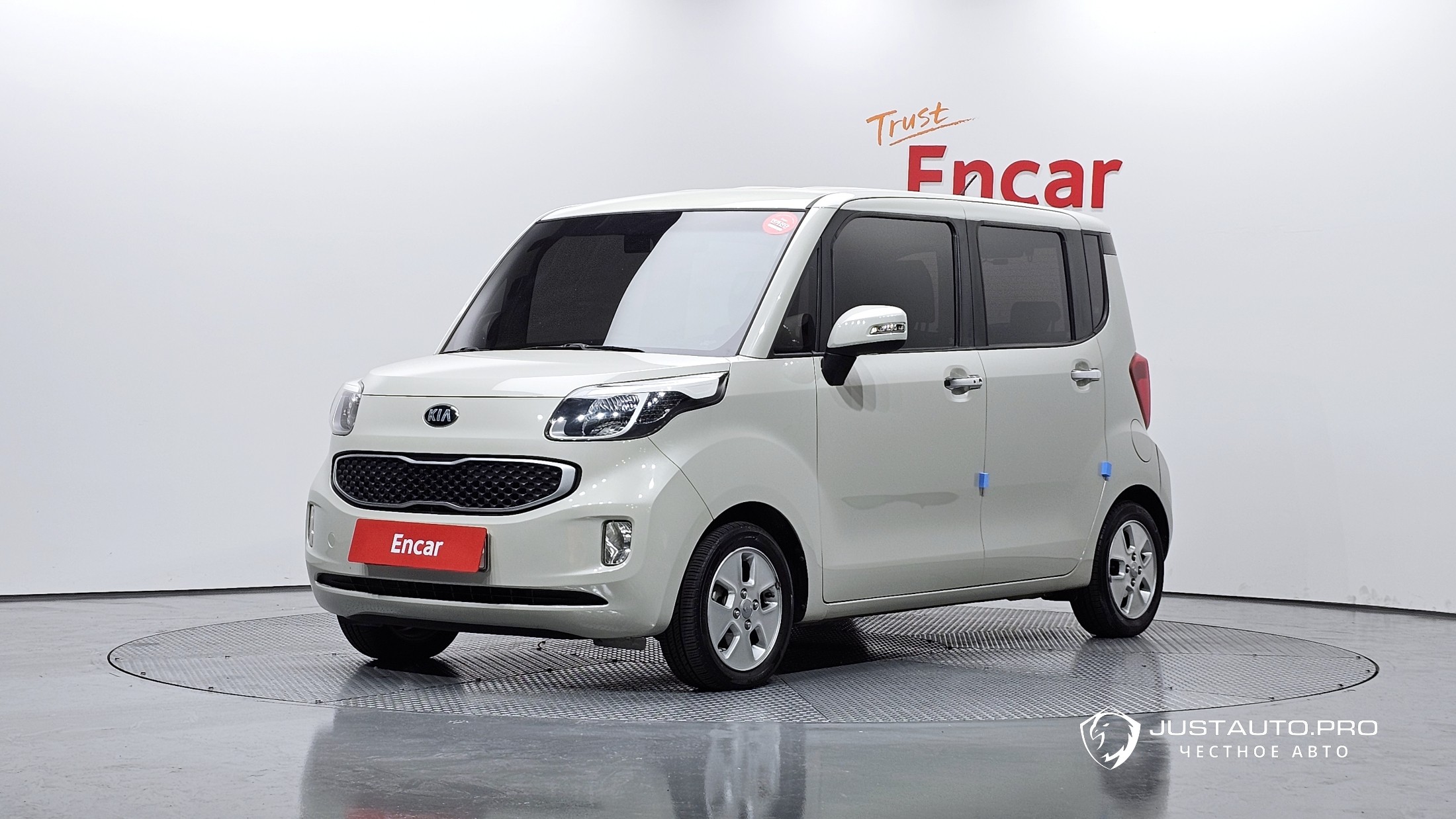 Автомобиль Kia RAY
