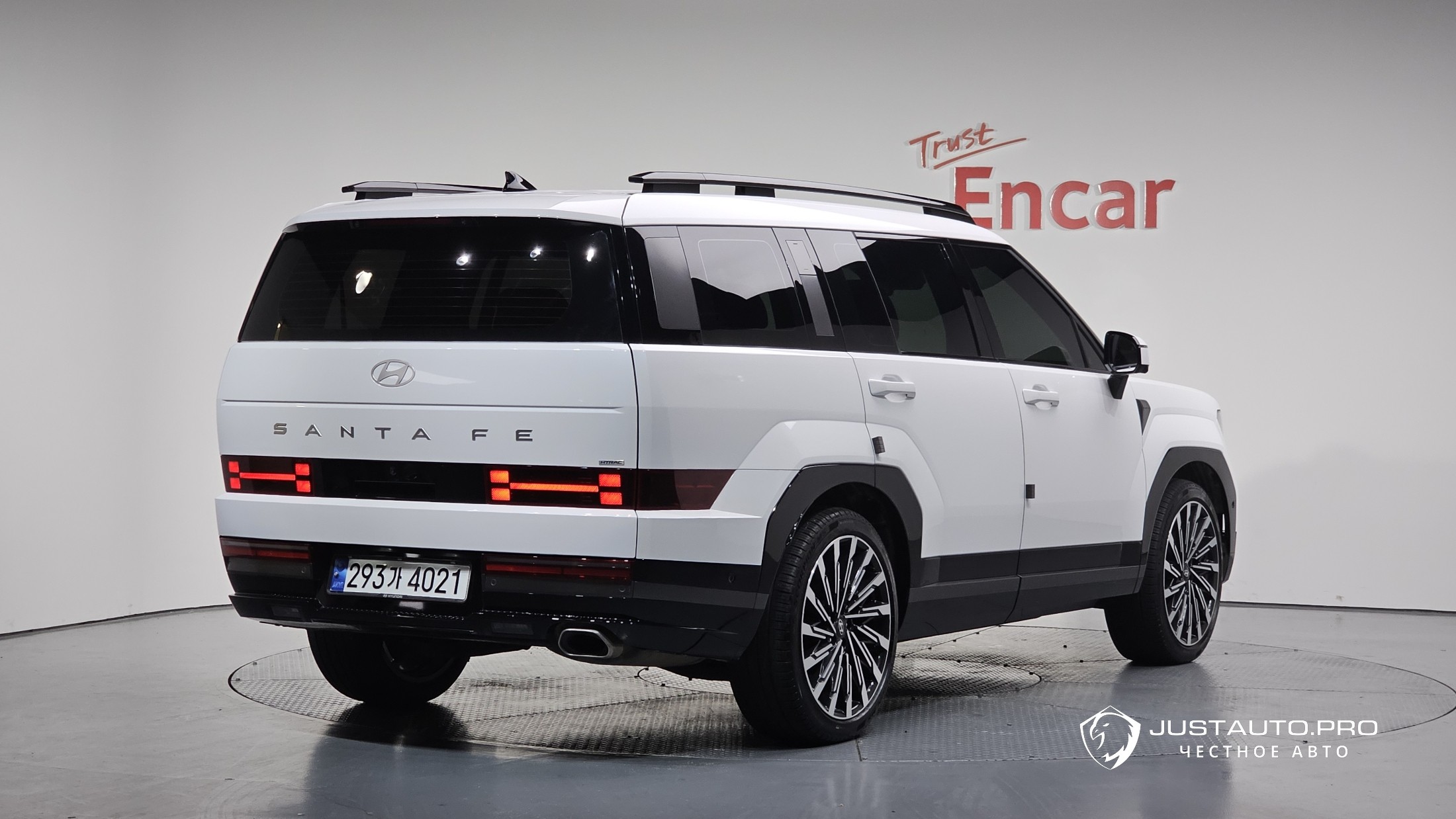 Автомобиль Hyundai Santafe