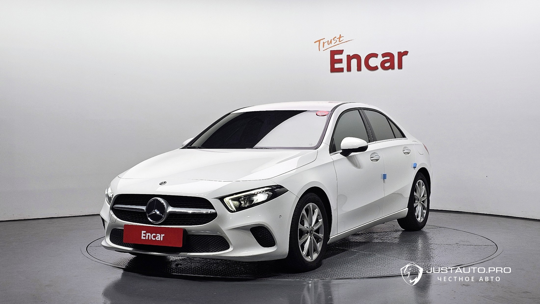 Автомобиль Mercedes-Benz A-Class