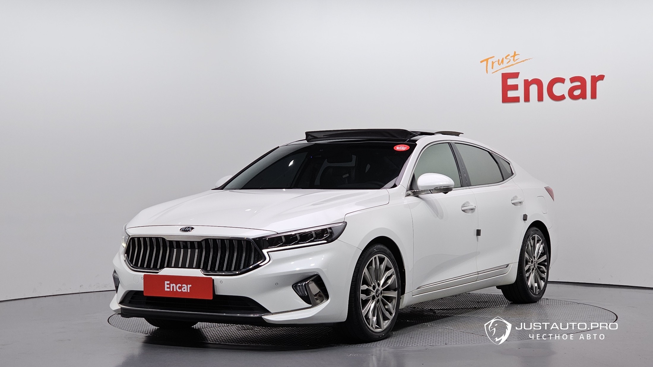 Автомобиль Kia K7