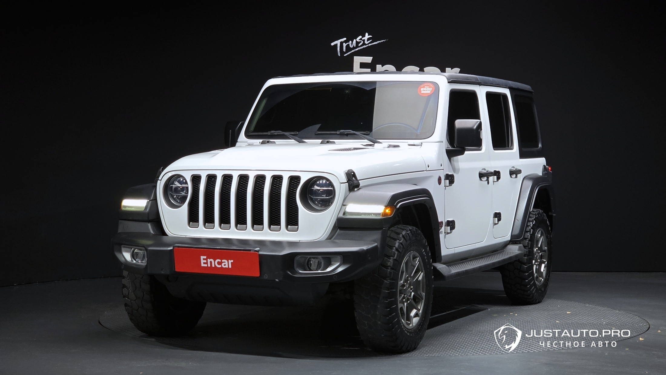 Автомобиль Jeep Wrangler