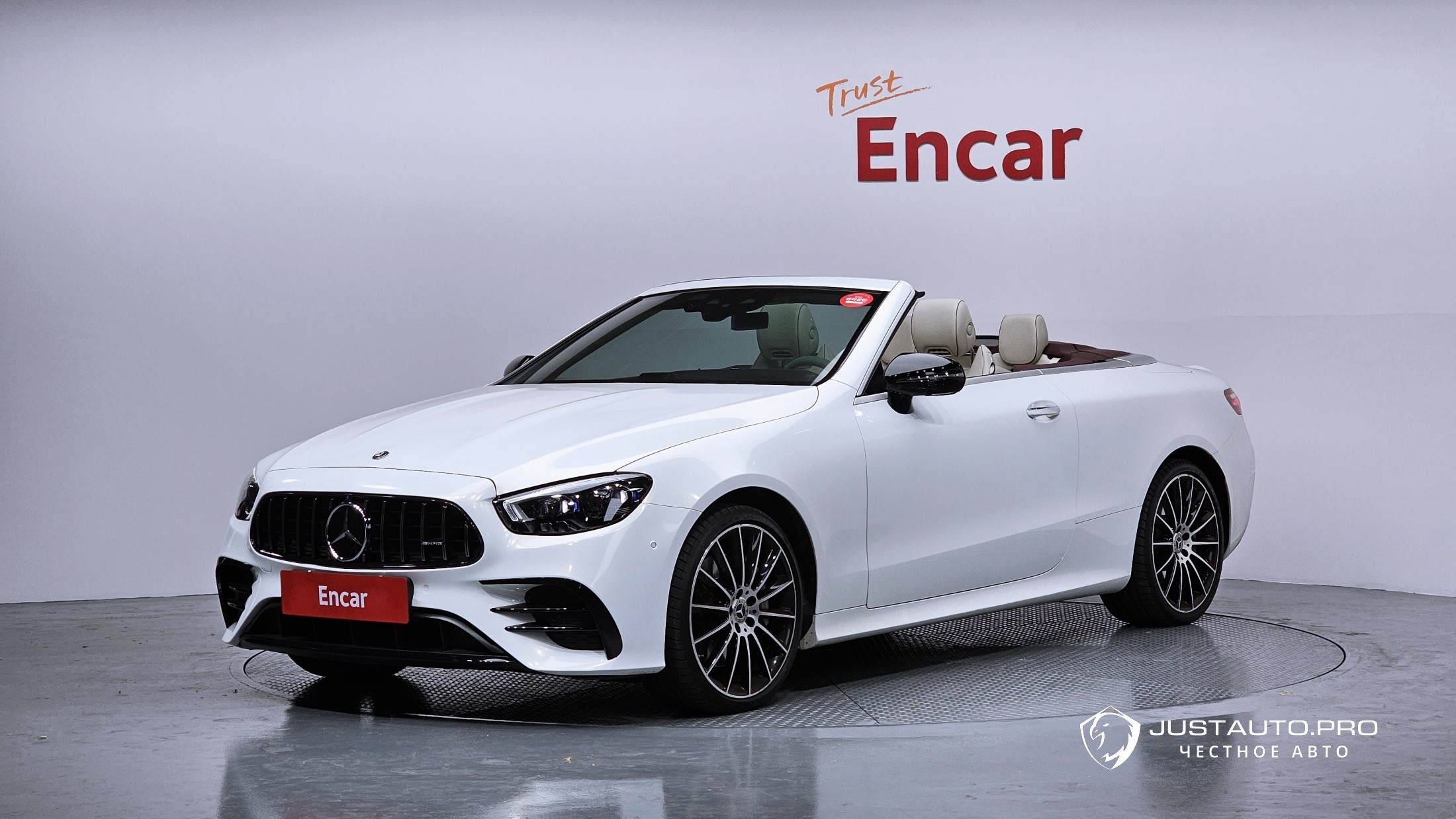 Автомобиль Mercedes-Benz E-Class