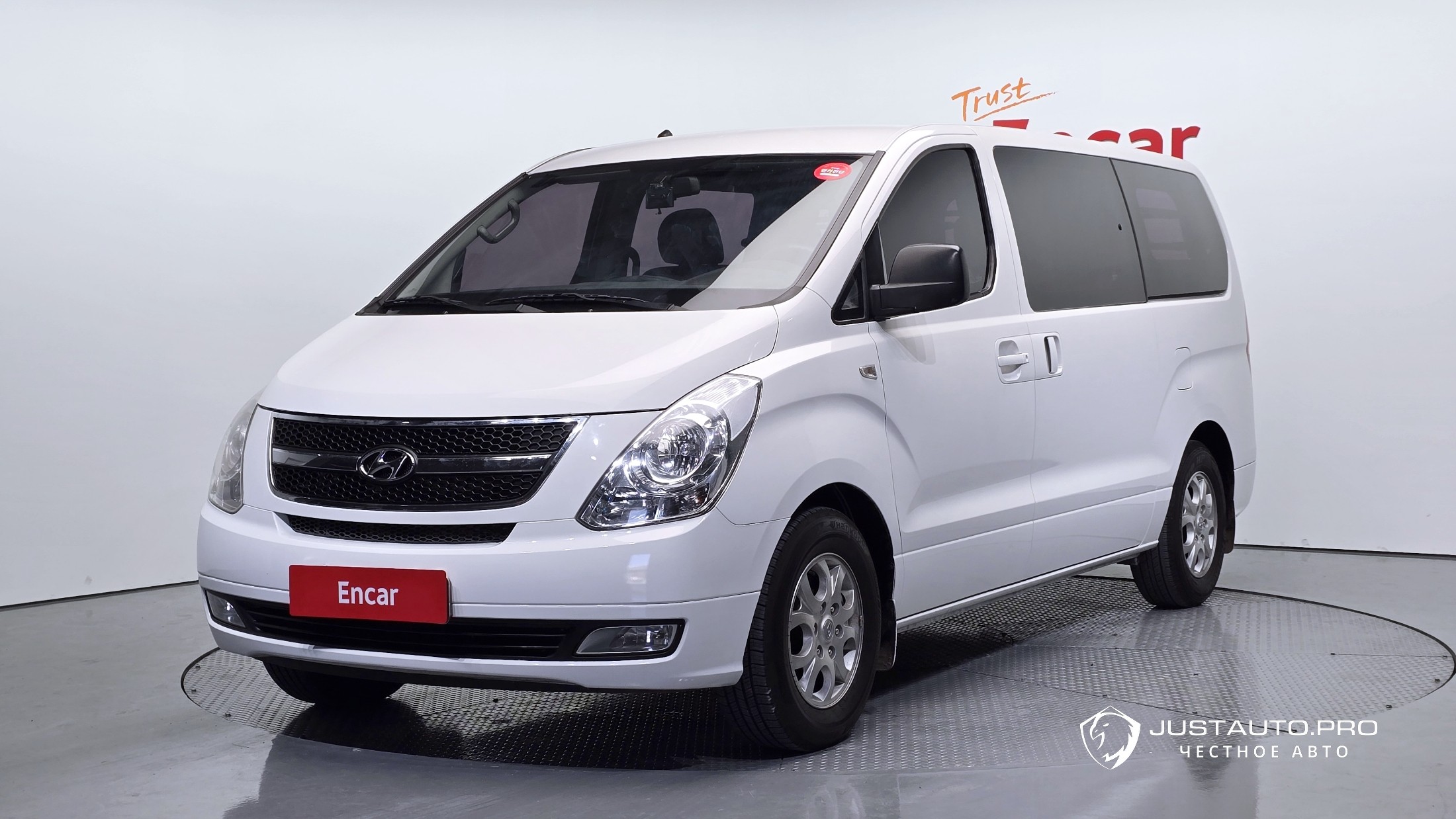 Автомобиль Hyundai Starex