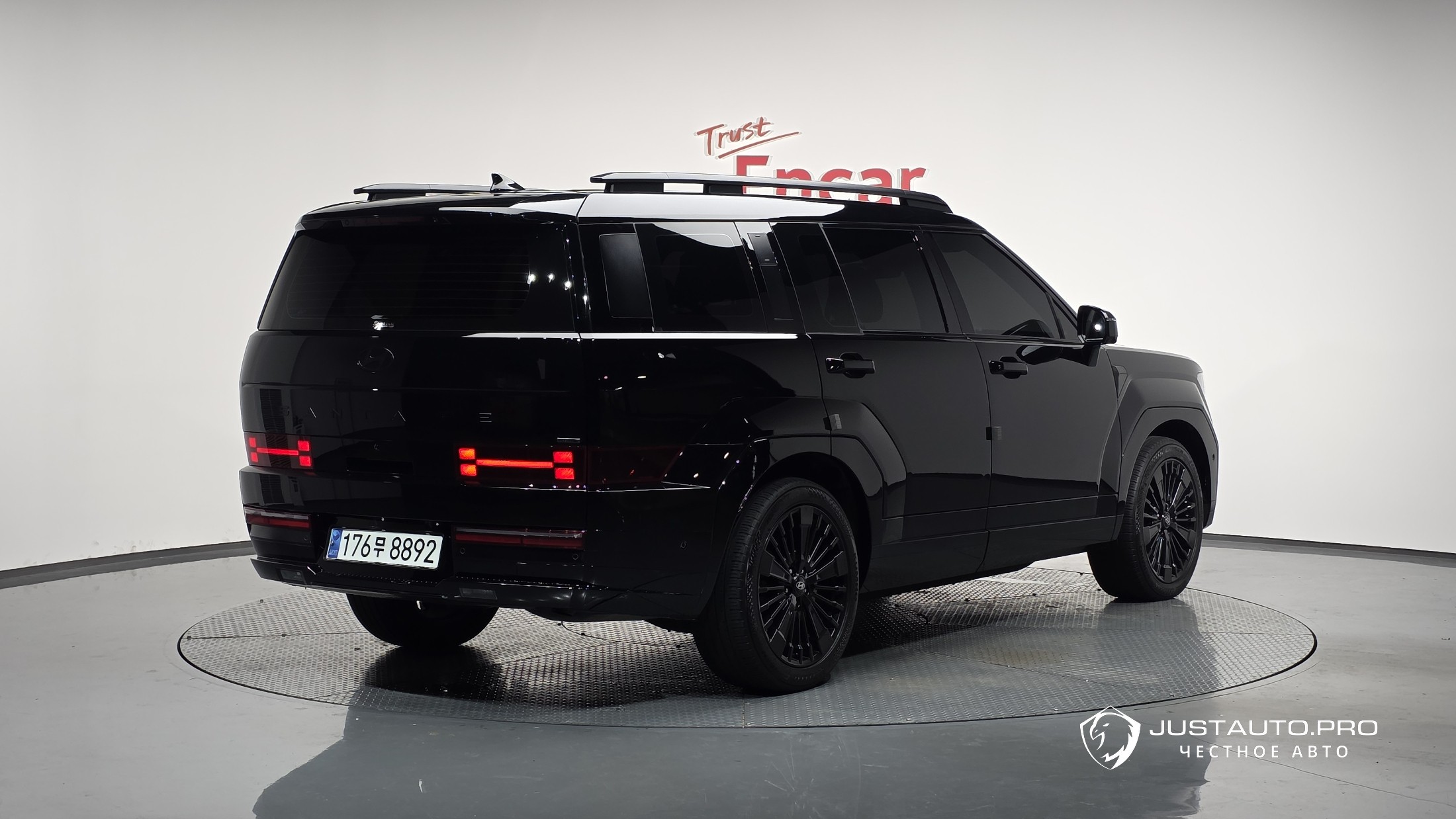 Автомобиль Hyundai Santafe