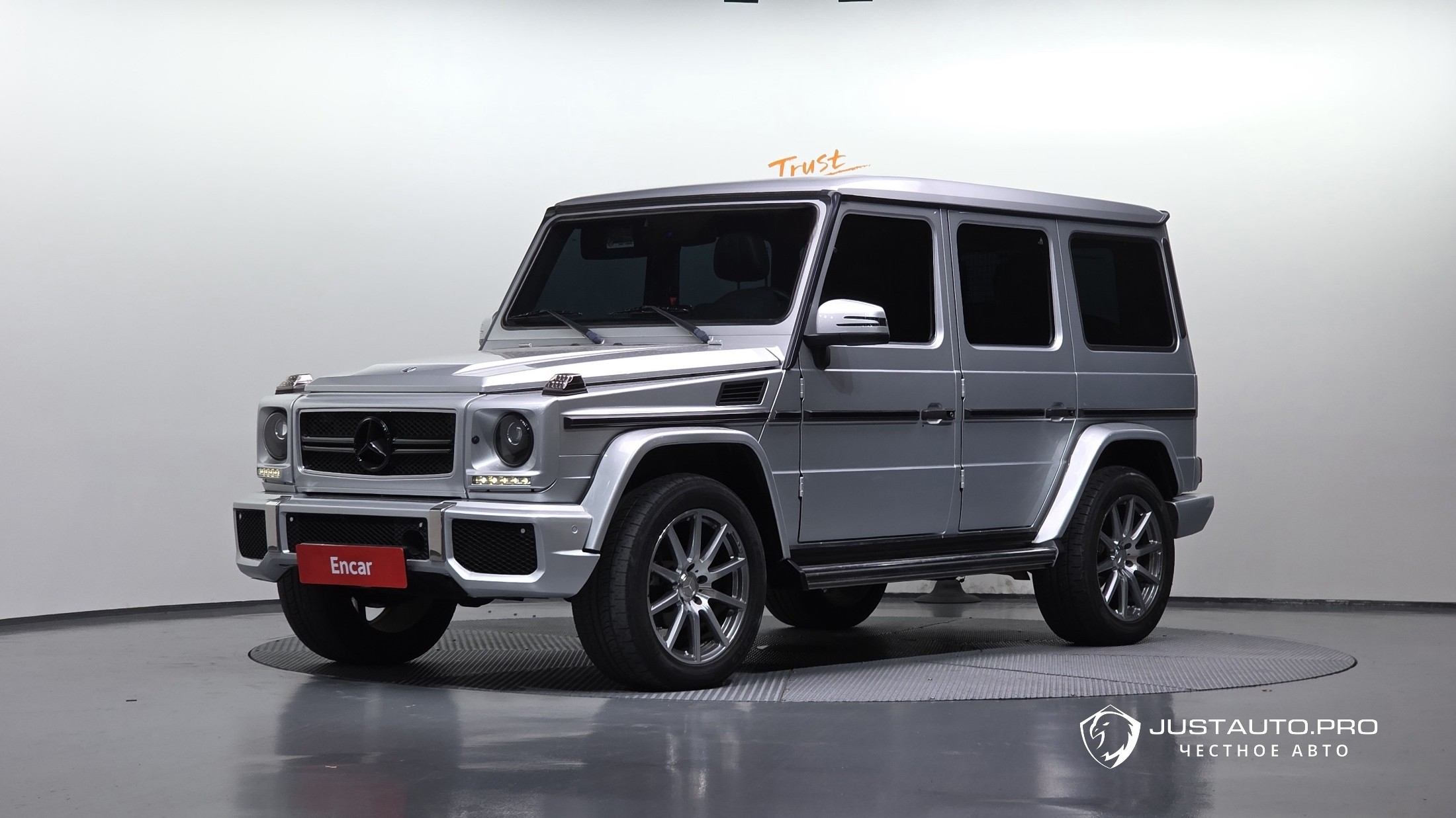 Автомобиль Mercedes-Benz G-Class