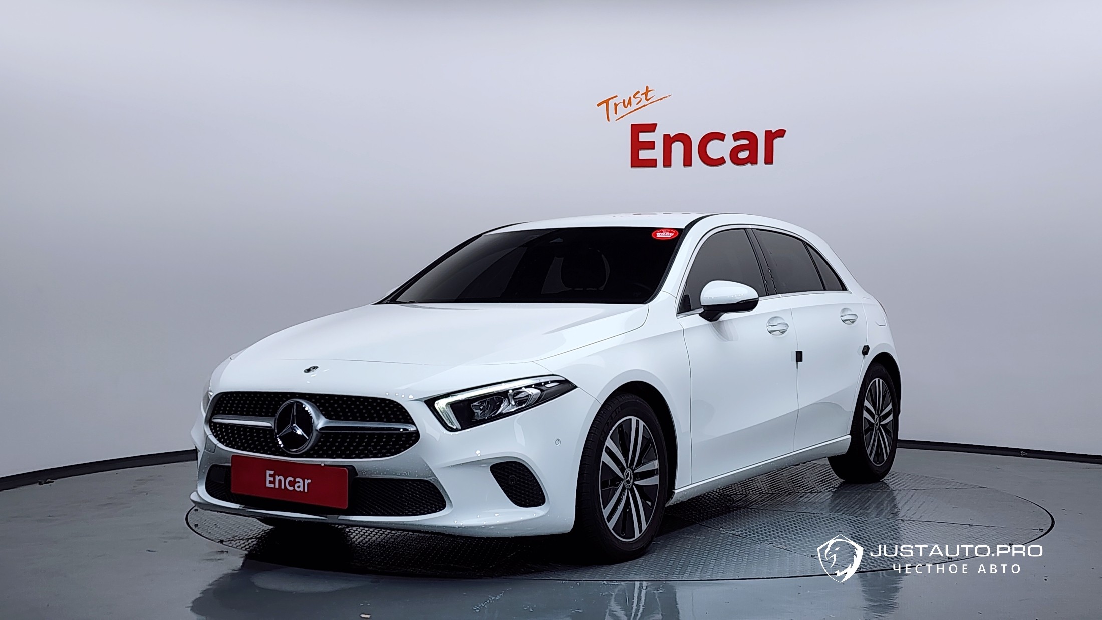 Автомобиль Mercedes-Benz A-Class