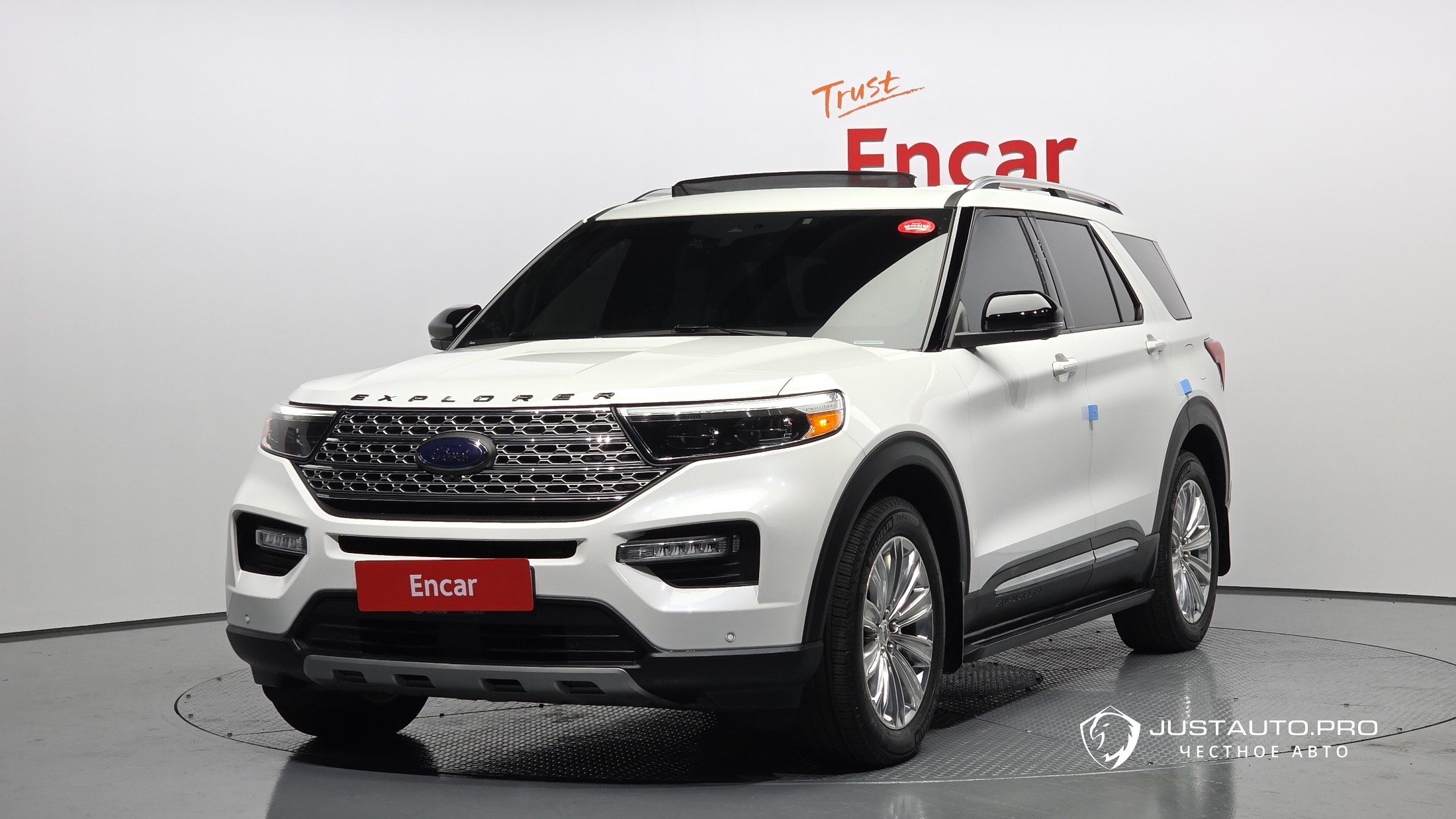 Автомобиль Ford Explorer