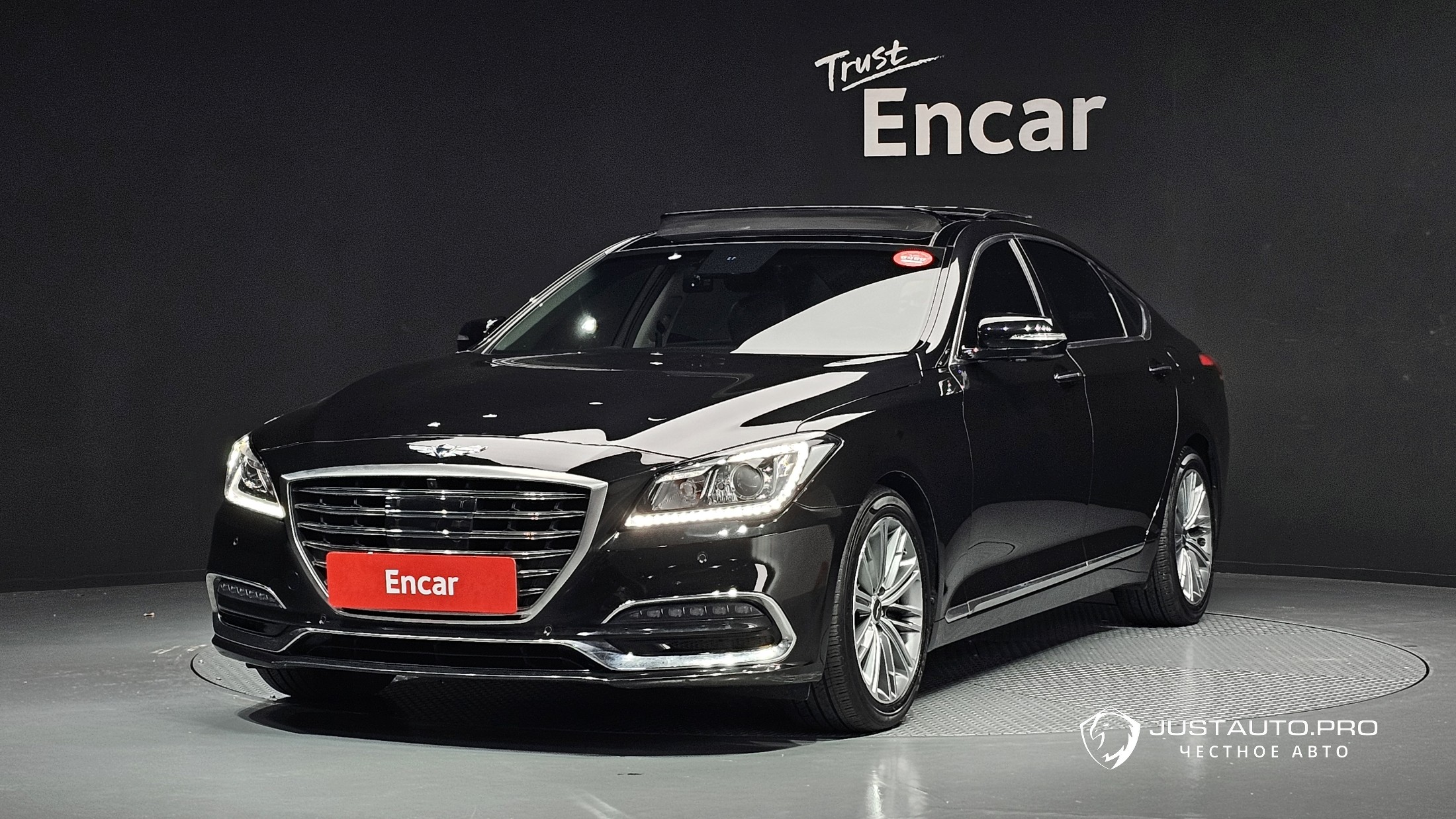 Автомобиль Genesis G80
