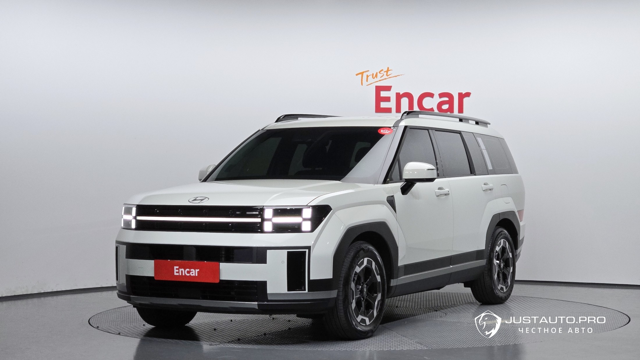 Автомобиль Hyundai Santafe