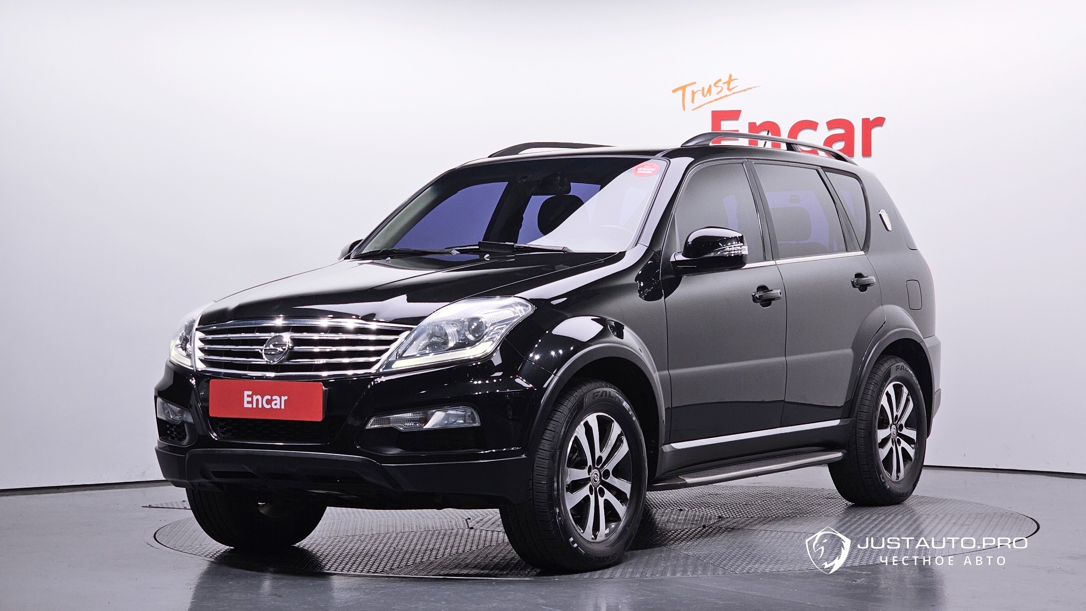 Автомобиль KG_Mobility_Ssangyong Rexton