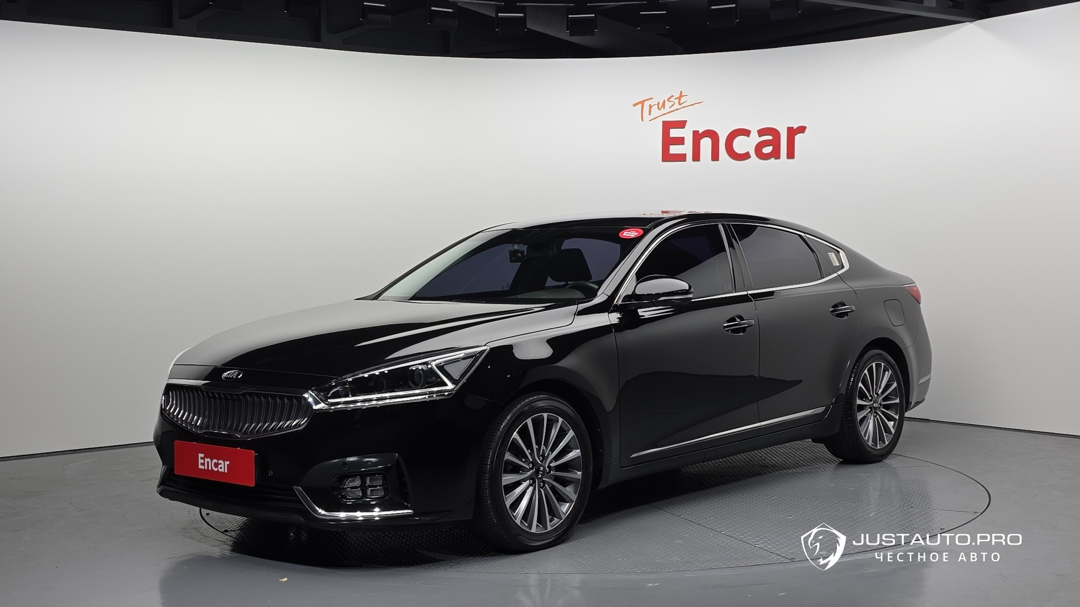 Автомобиль Kia K7