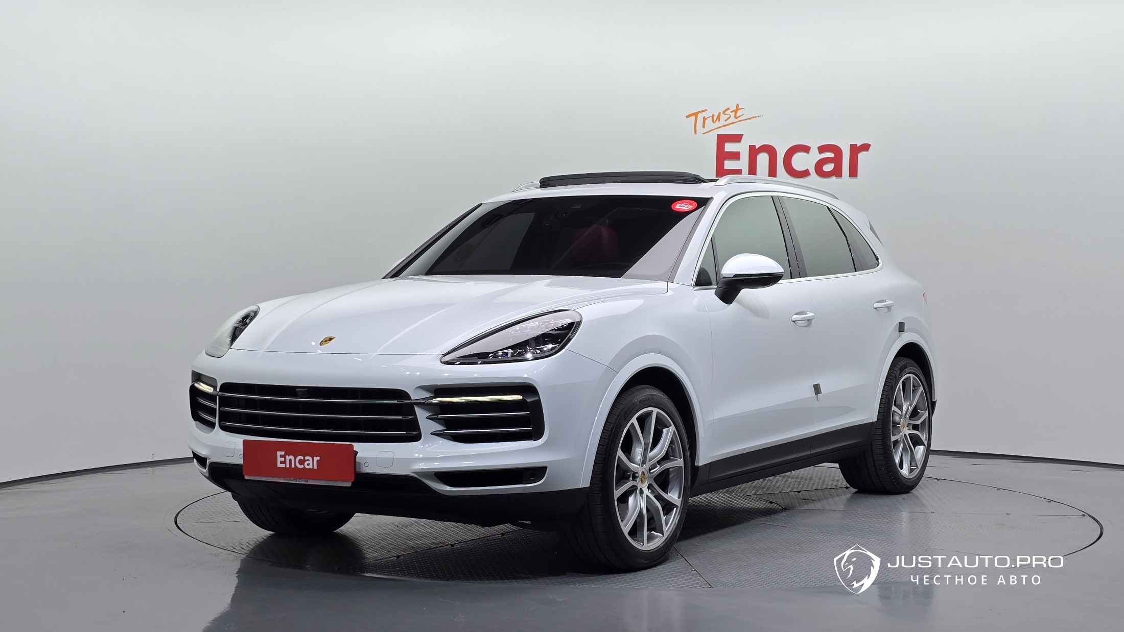 Автомобиль Porsche Cayenne