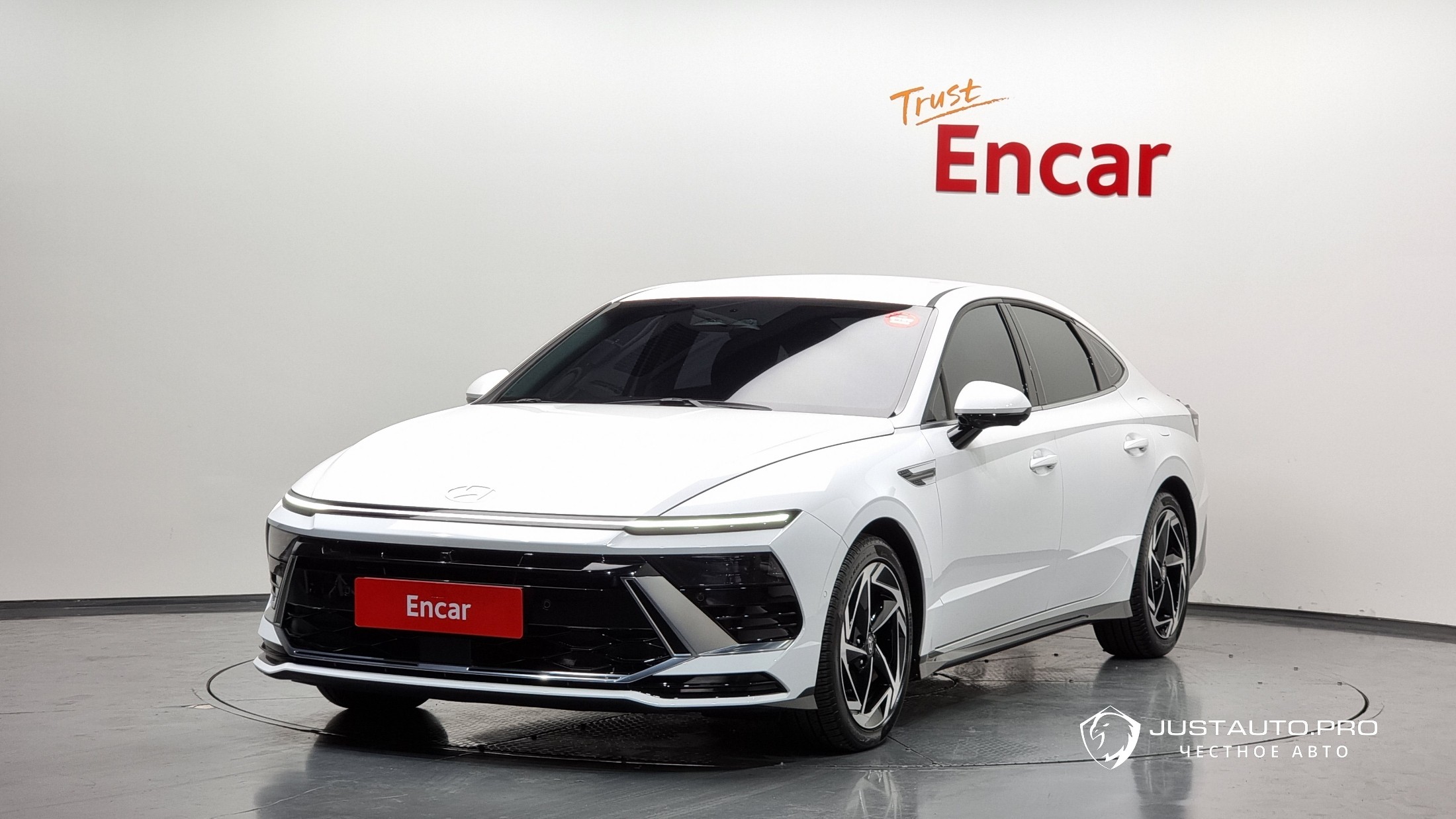 Автомобиль Hyundai Sonata