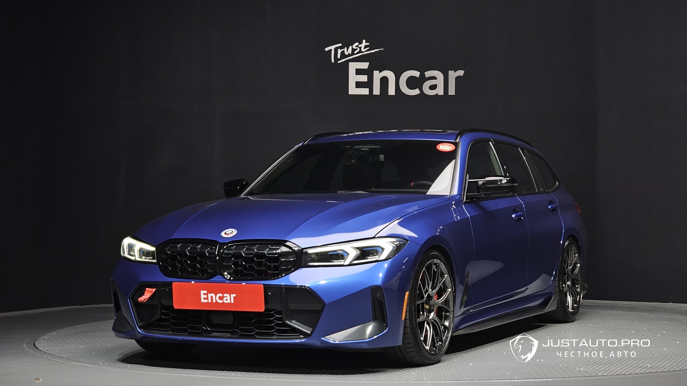 Автомобиль BMW 3-Series