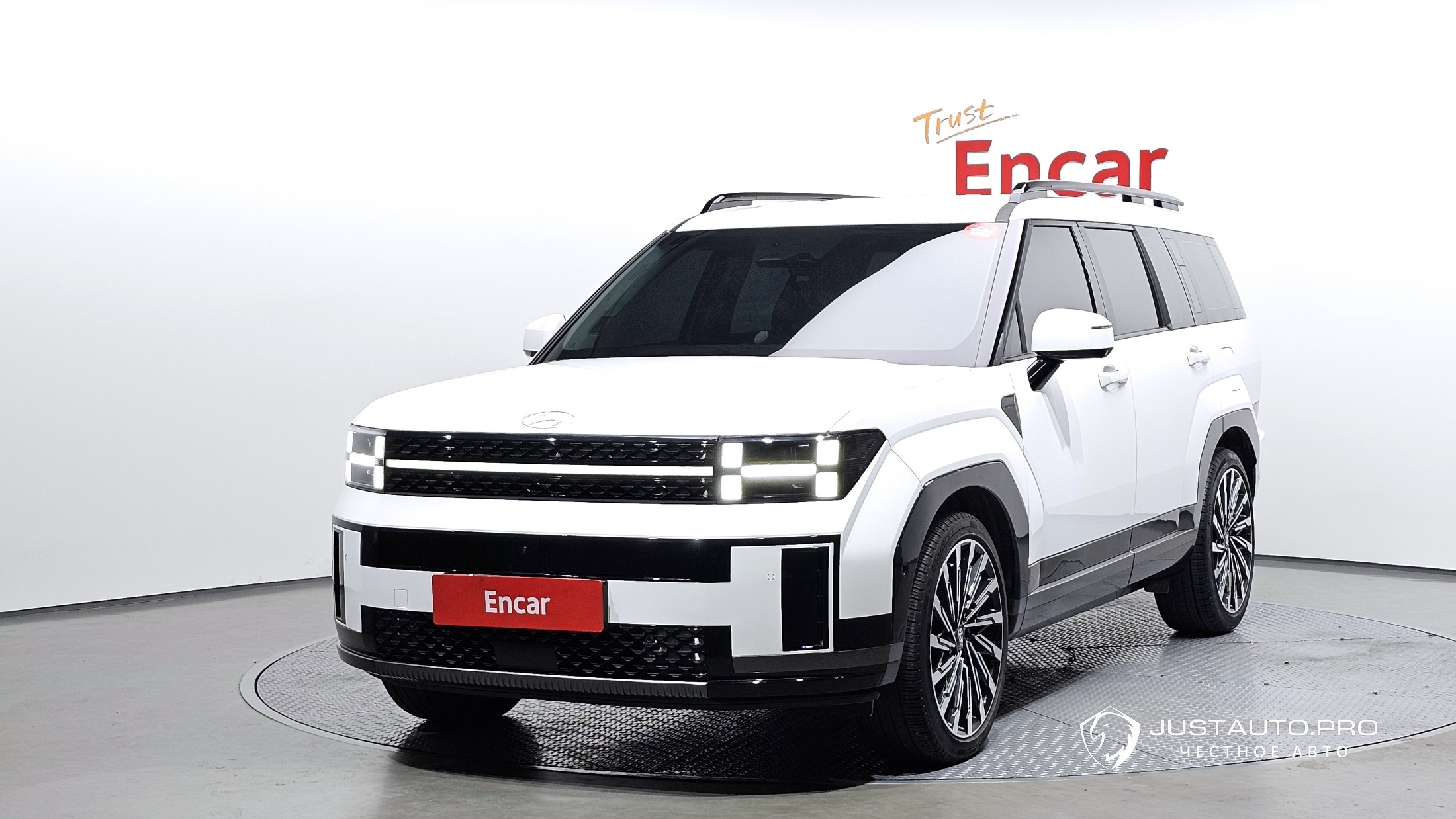 Автомобиль Hyundai Santafe