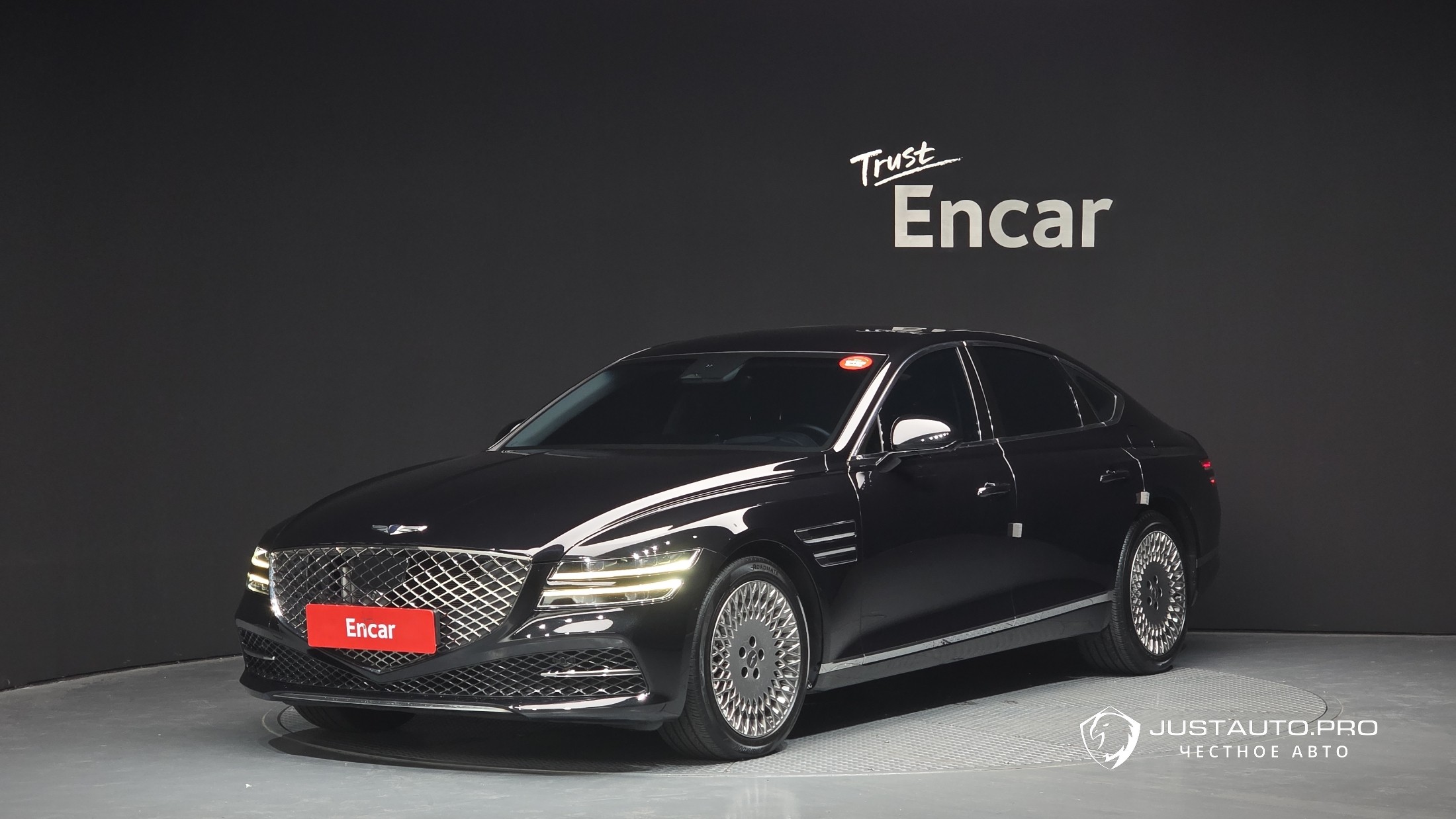 Автомобиль Genesis G80