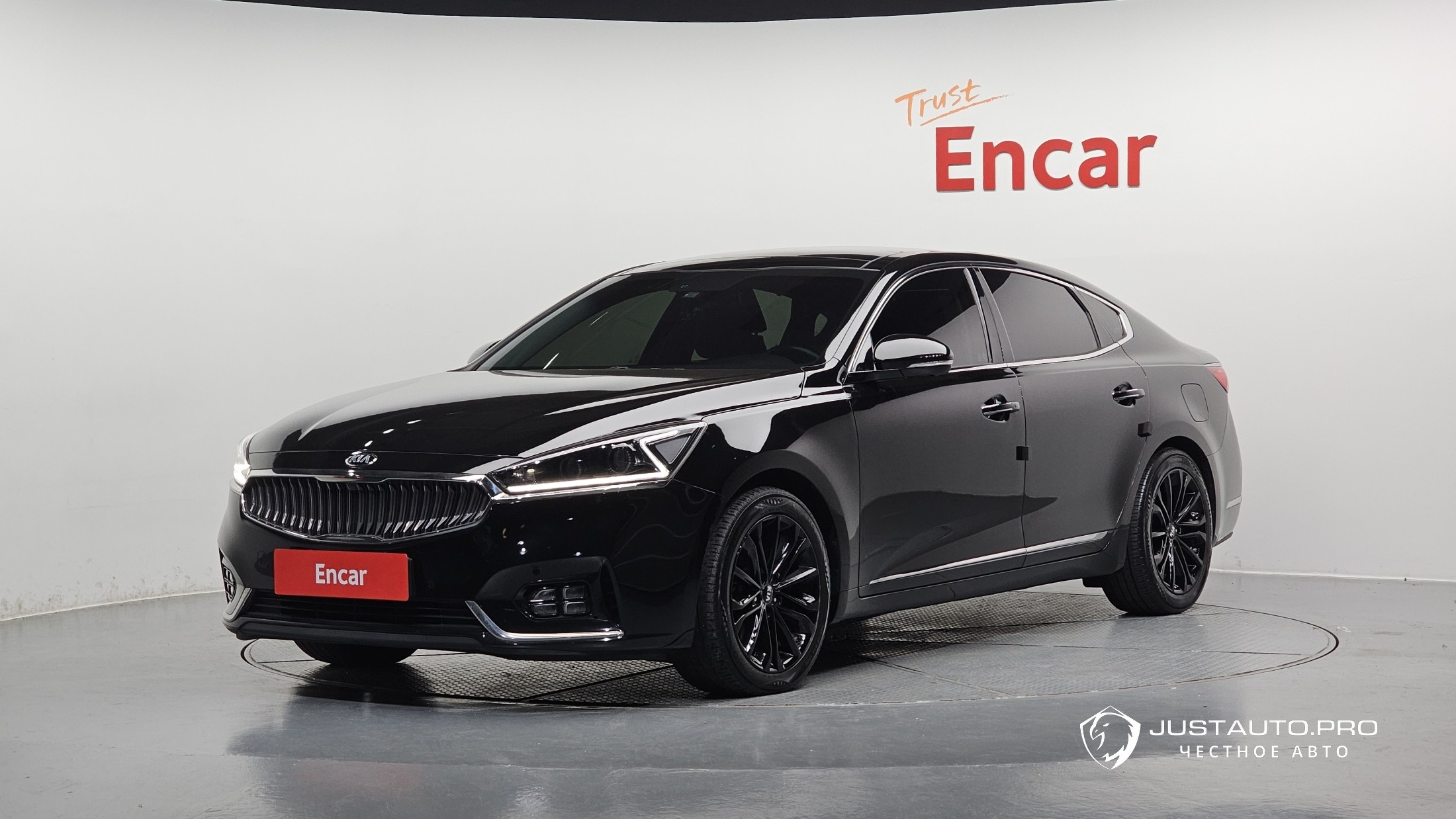 Автомобиль Kia K7