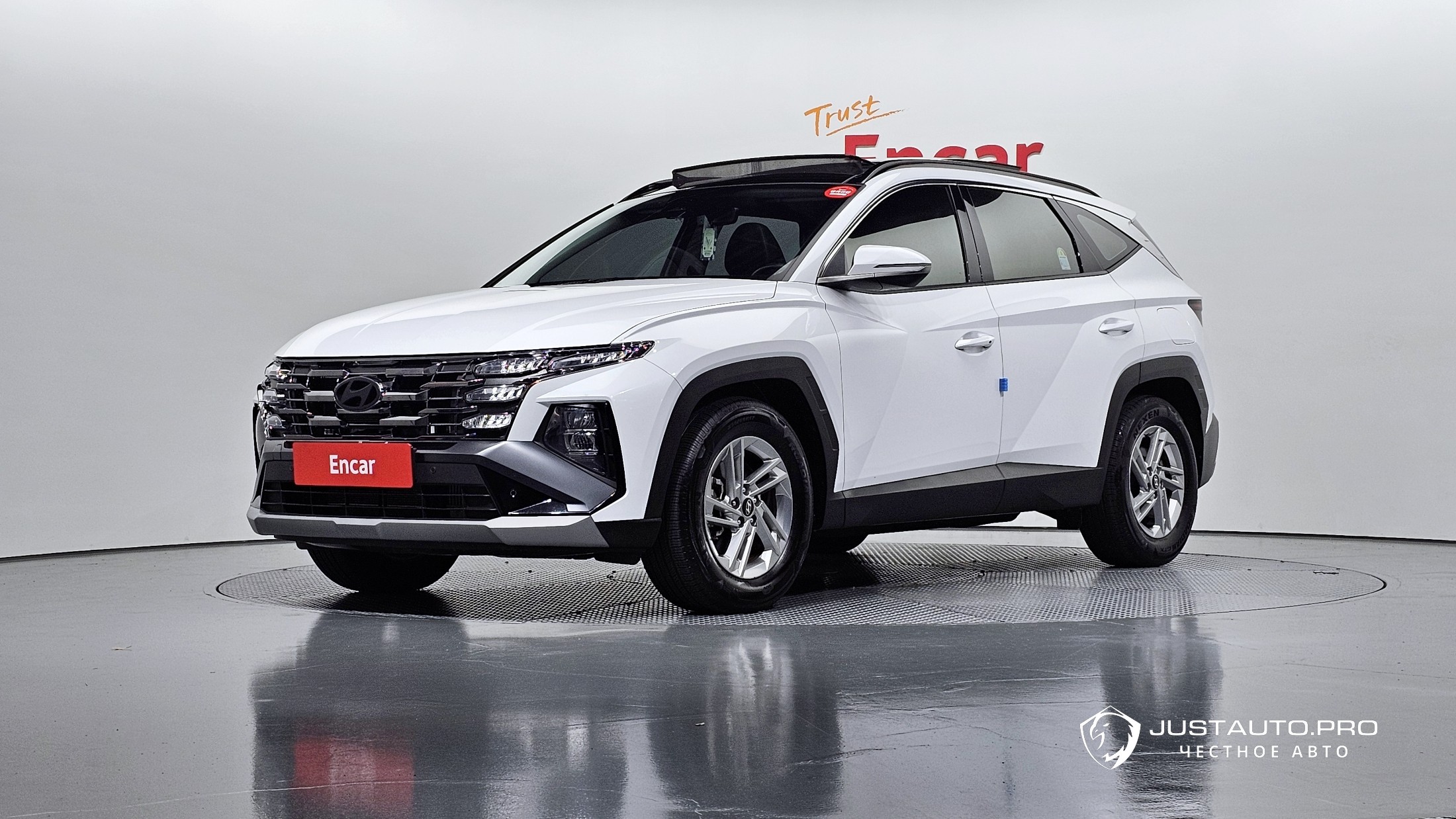 Автомобиль Hyundai Tucson