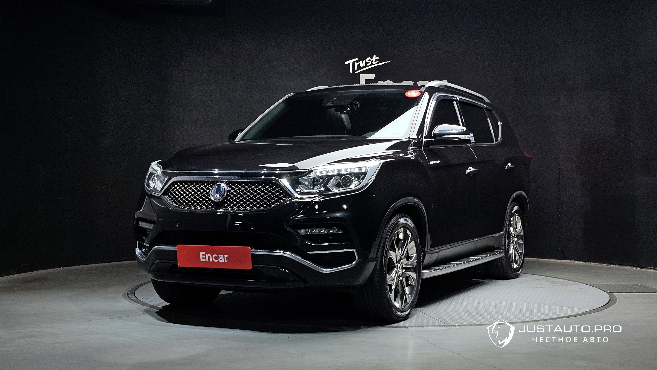 Автомобиль KG_Mobility_Ssangyong Rexton