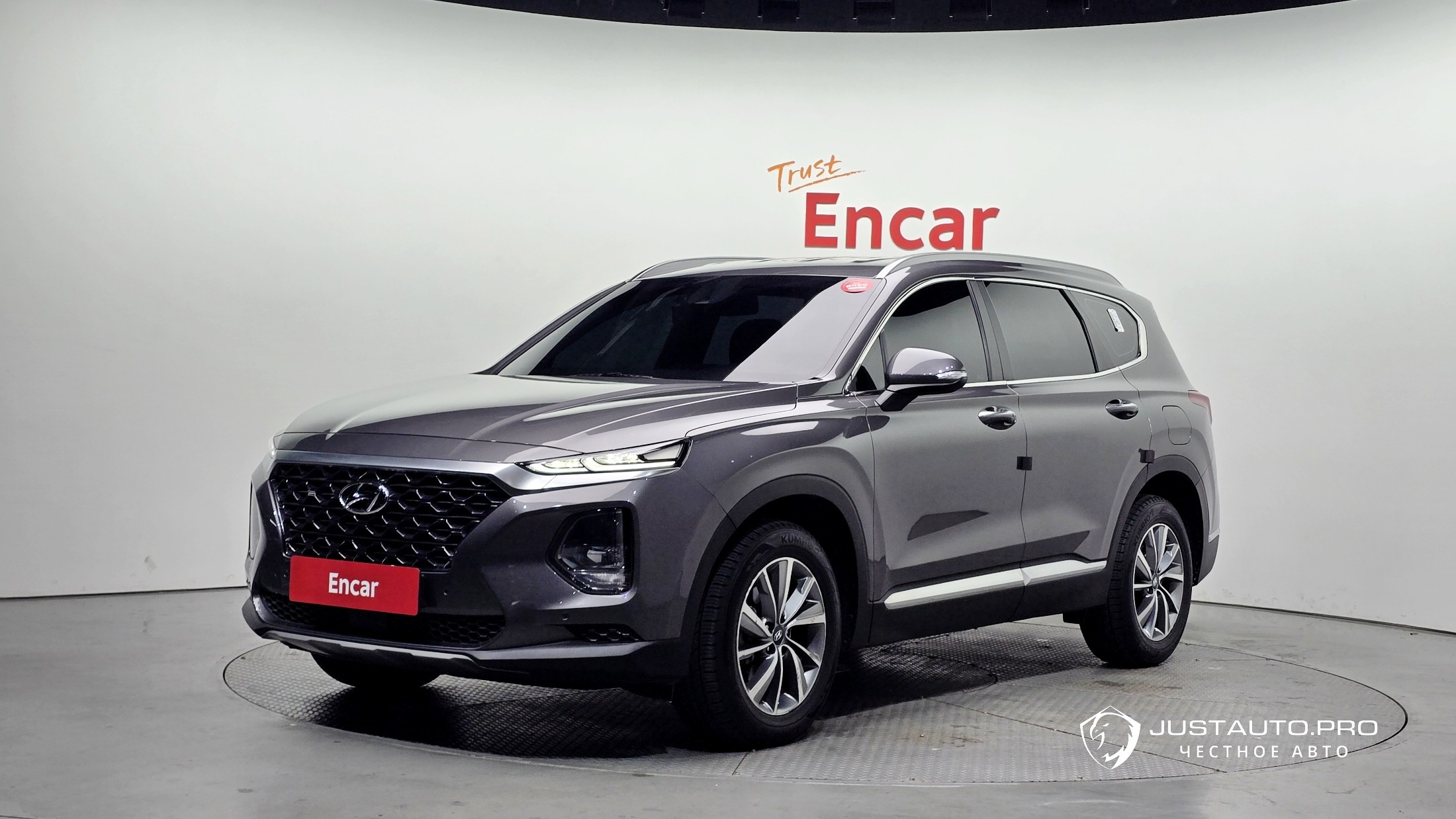 Автомобиль Hyundai Santafe