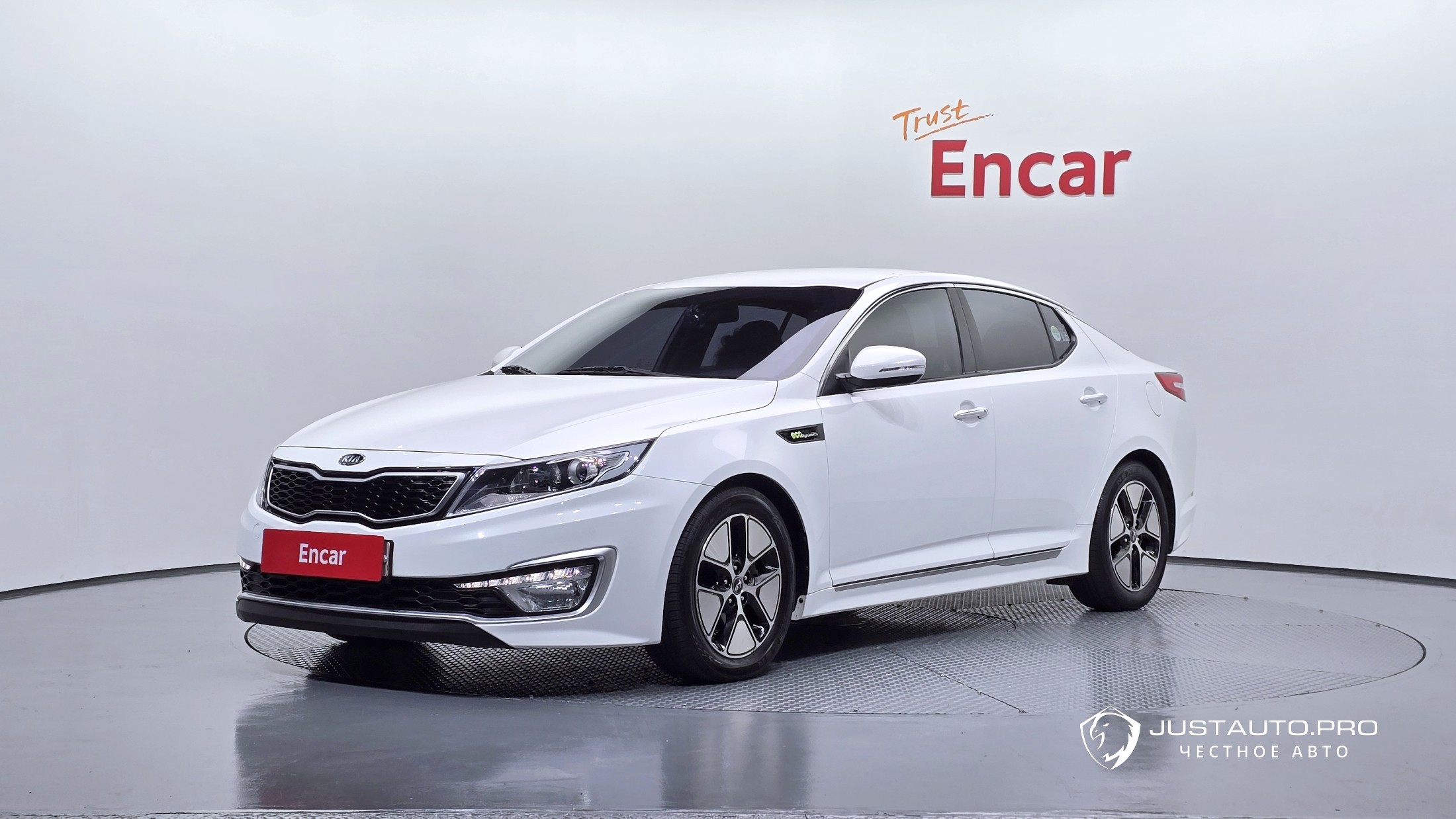 Автомобиль Kia K5