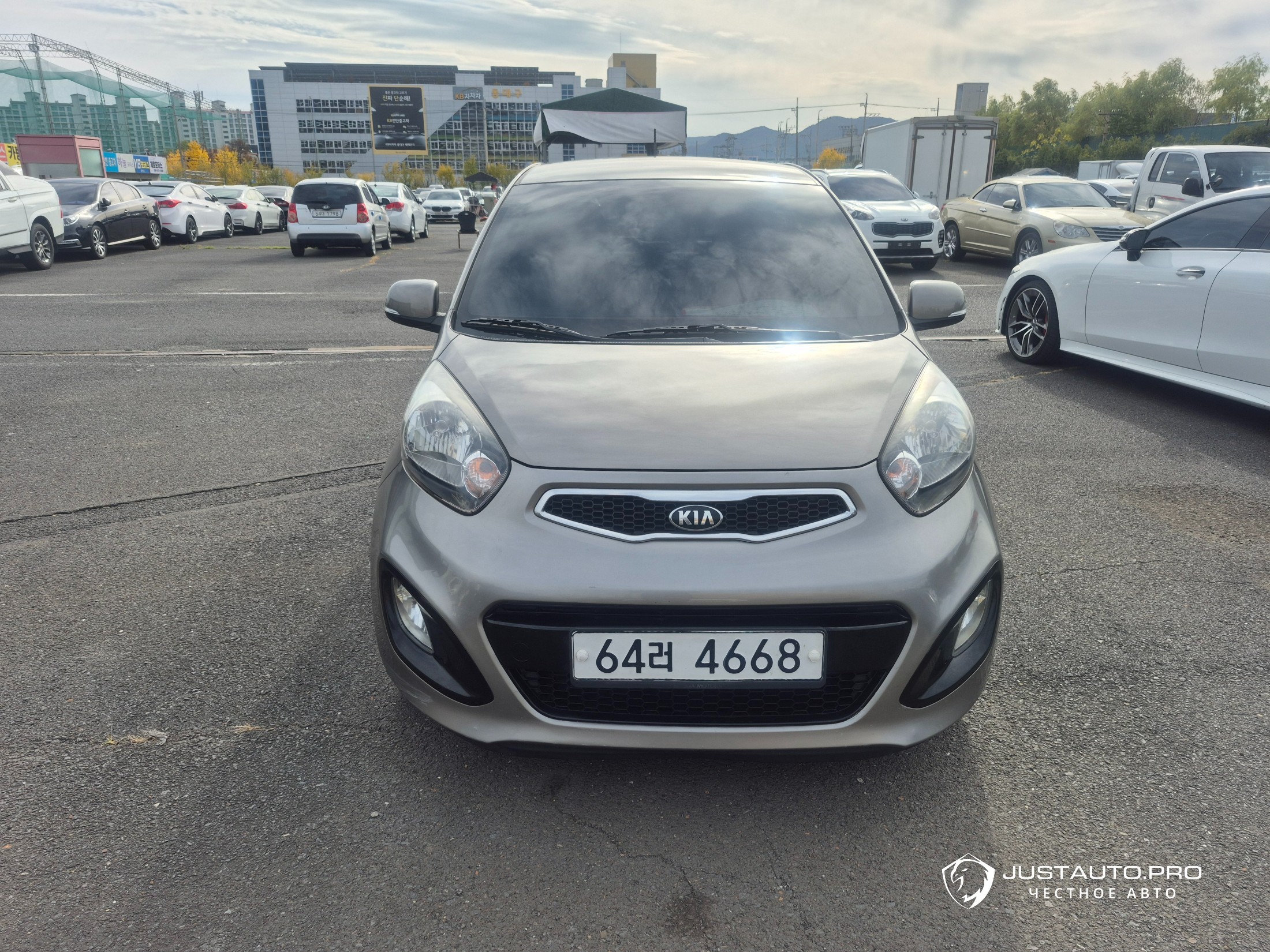 Автомобиль Kia morning