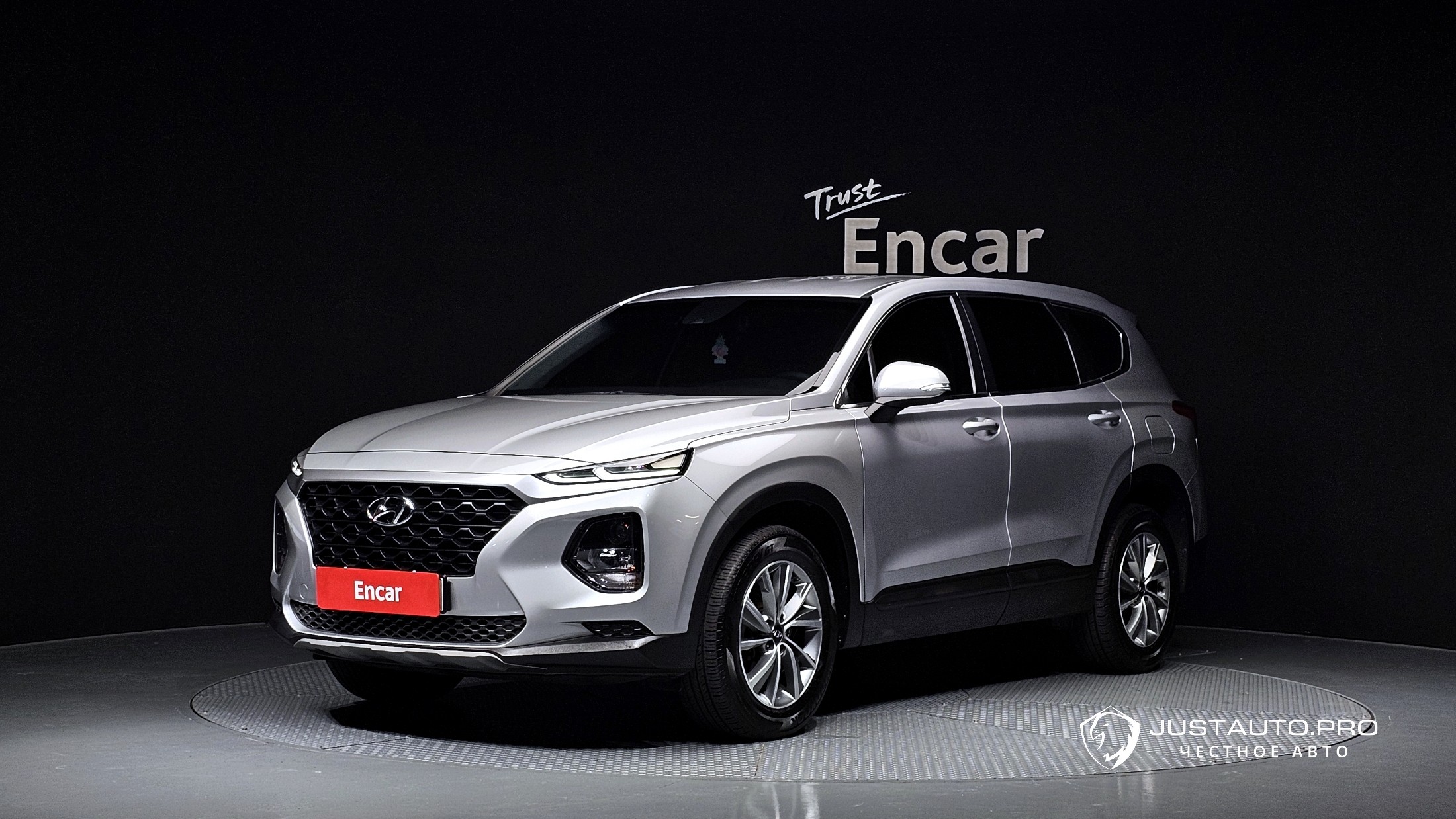 Автомобиль Hyundai Santafe