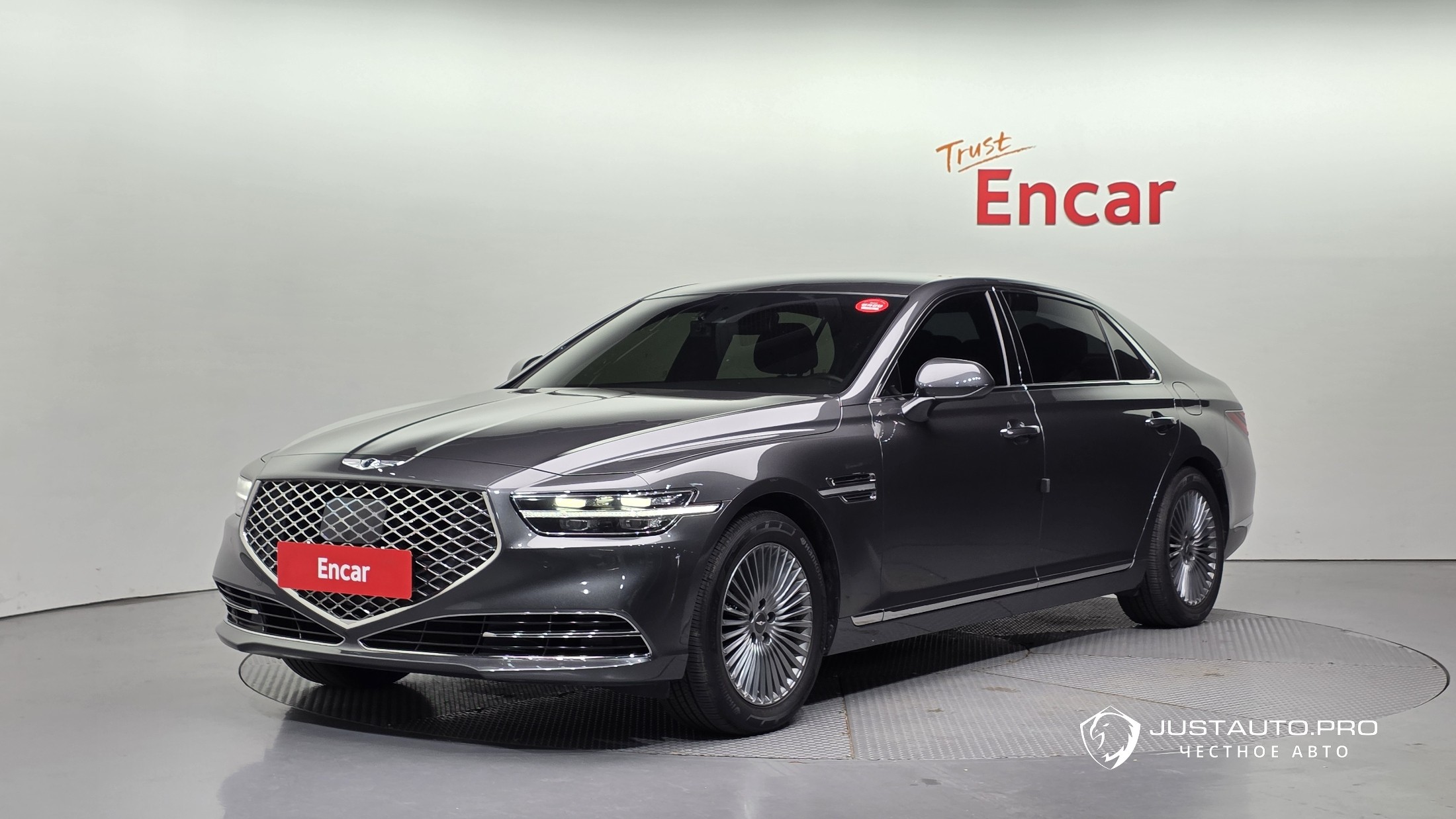 Автомобиль Genesis G90