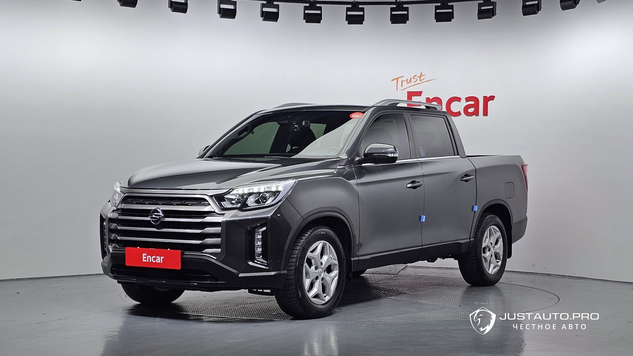 Автомобиль KG_Mobility_Ssangyong Rexton