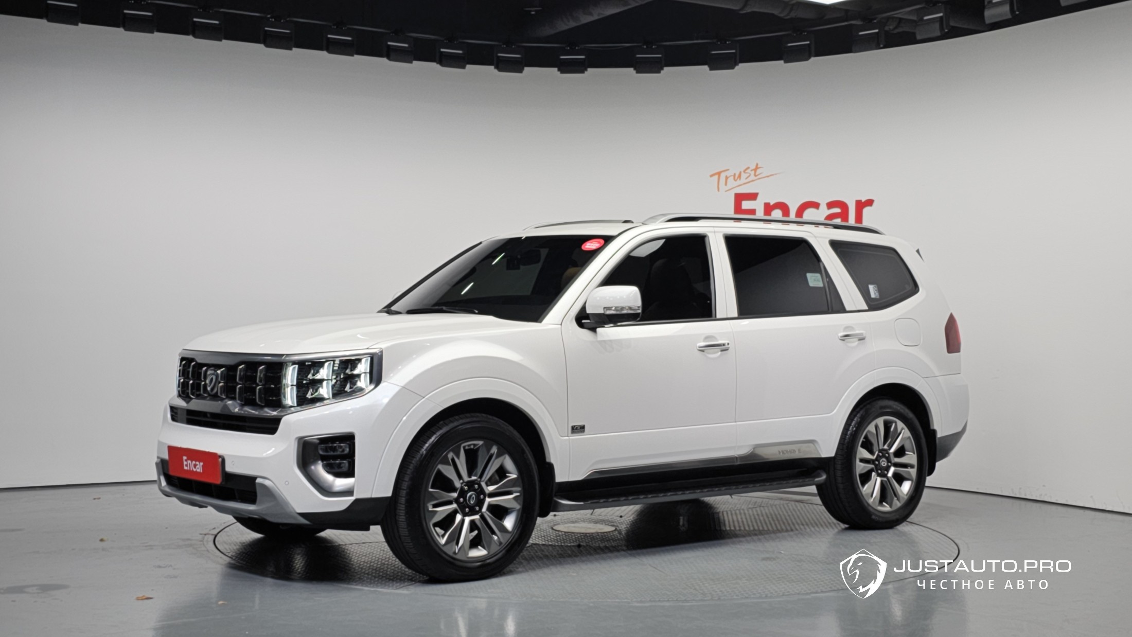 Автомобиль Kia Mohave