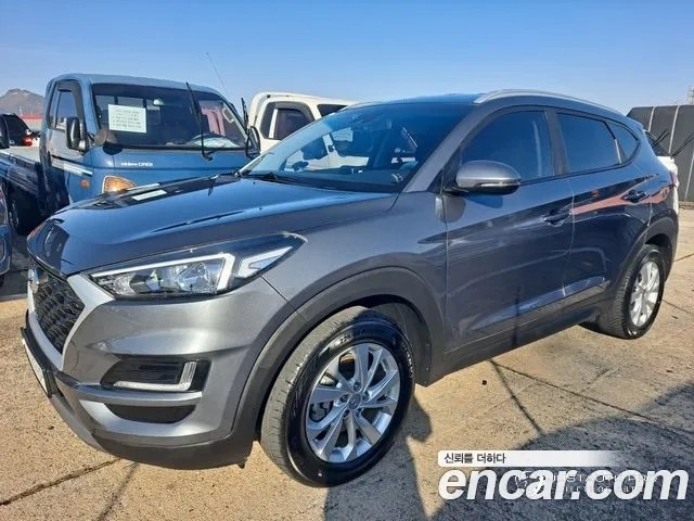 Автомобиль Hyundai Tucson