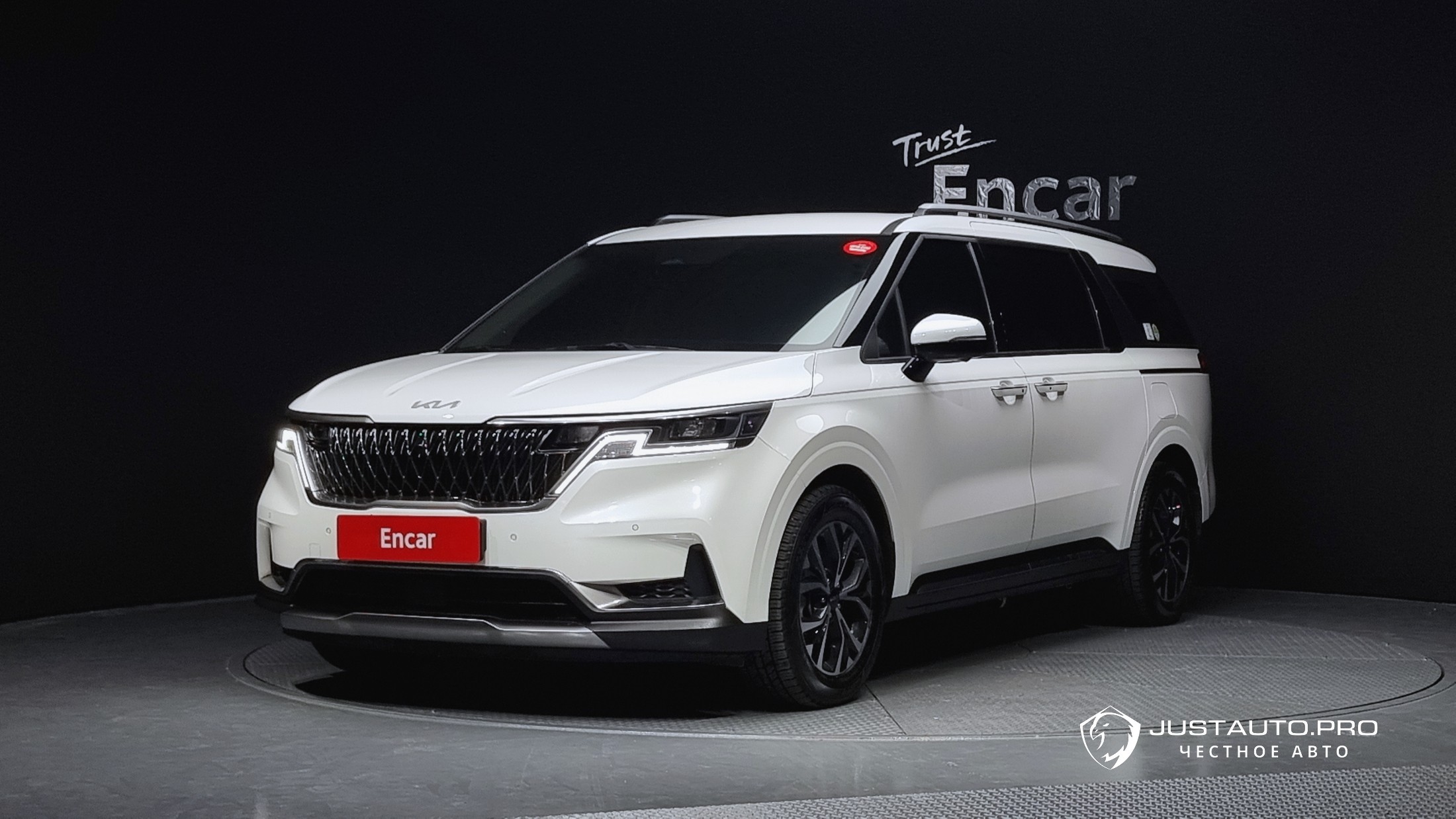 Автомобиль Kia Canival