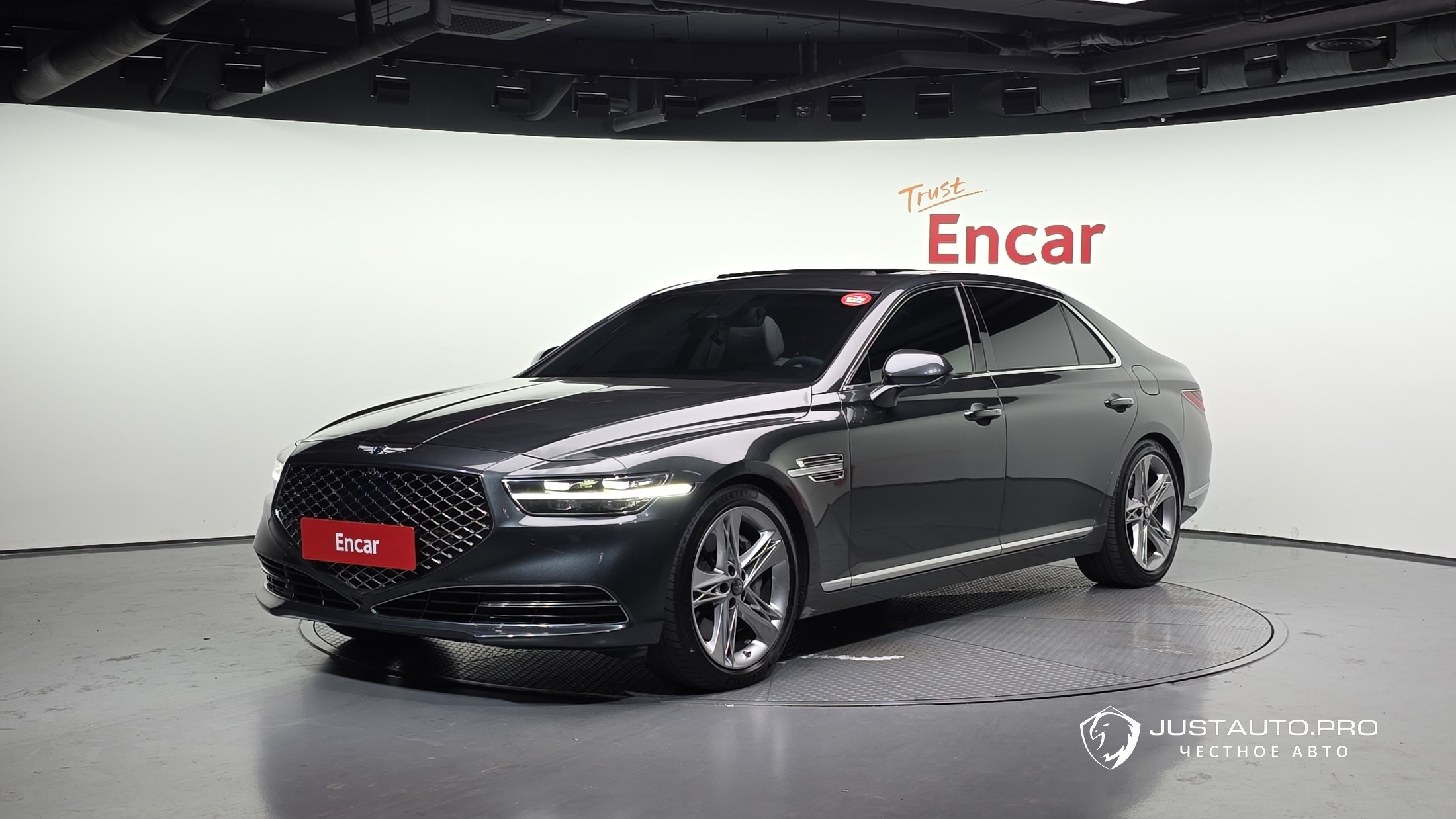 Автомобиль Genesis G90