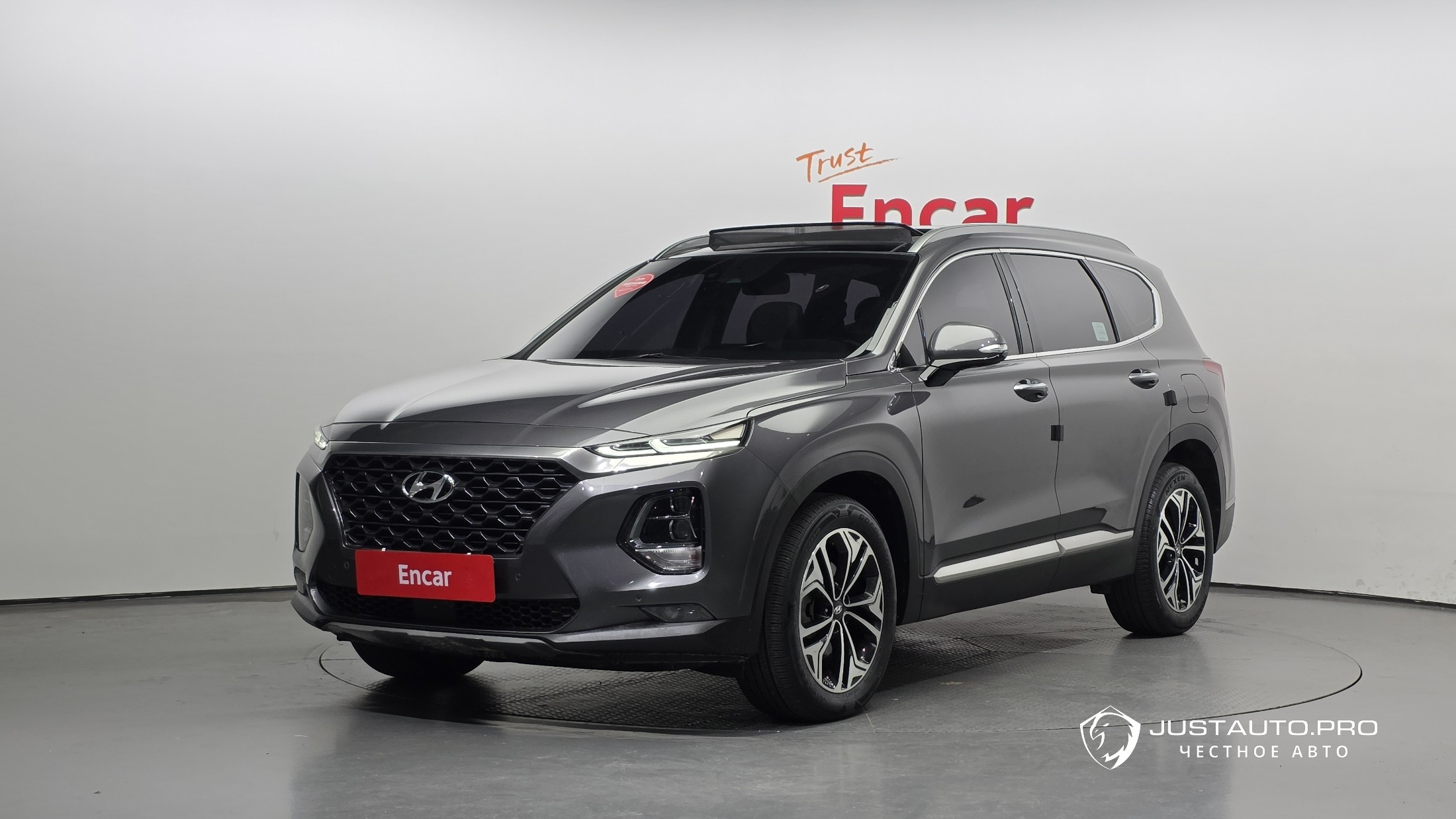 Автомобиль Hyundai Santafe