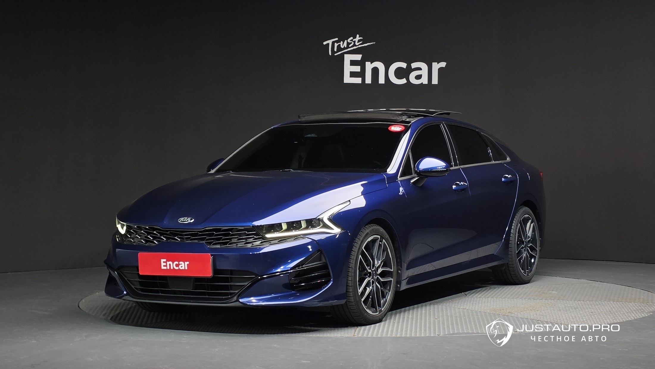 Автомобиль Kia K5