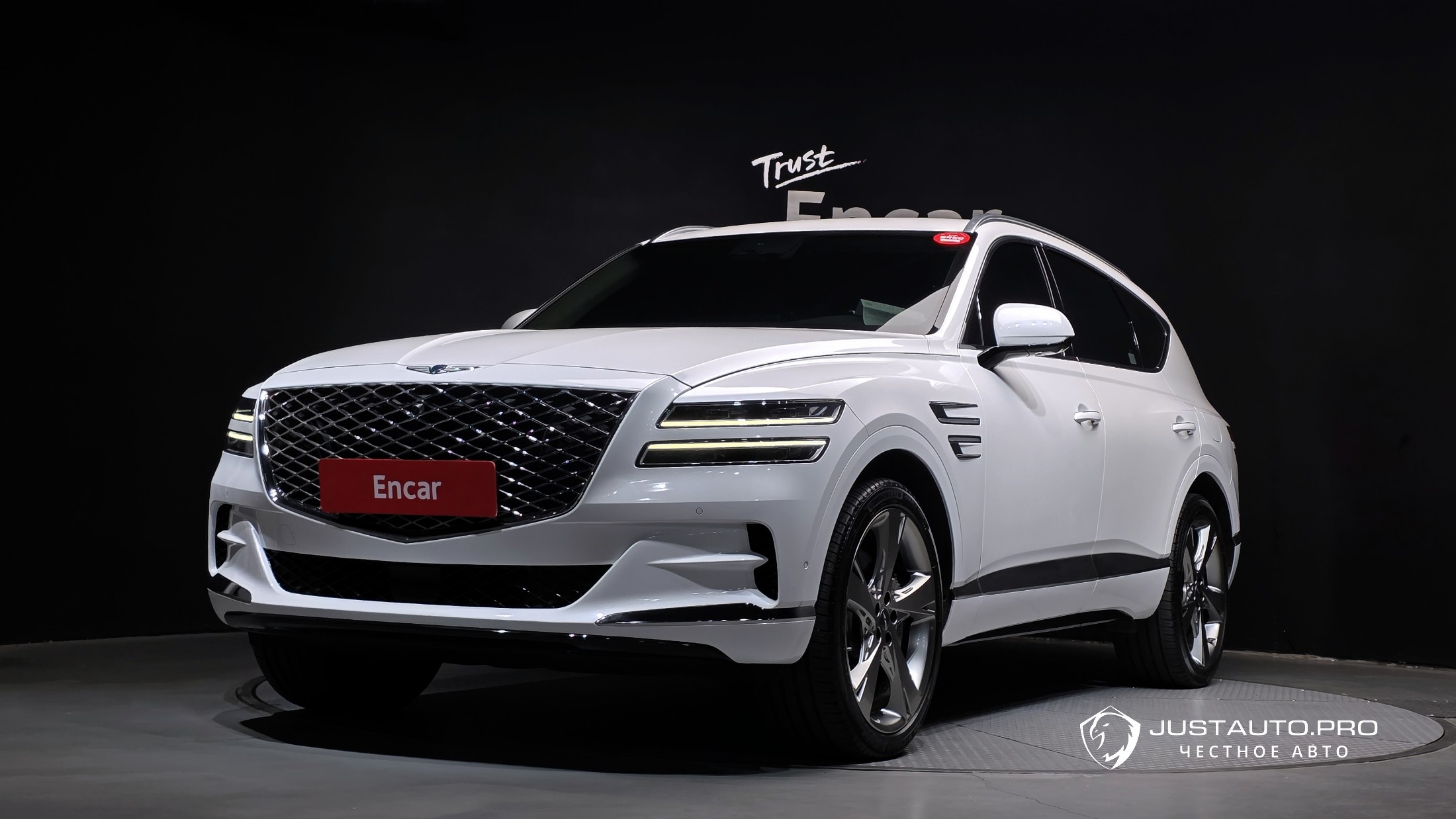 Автомобиль Genesis GV80