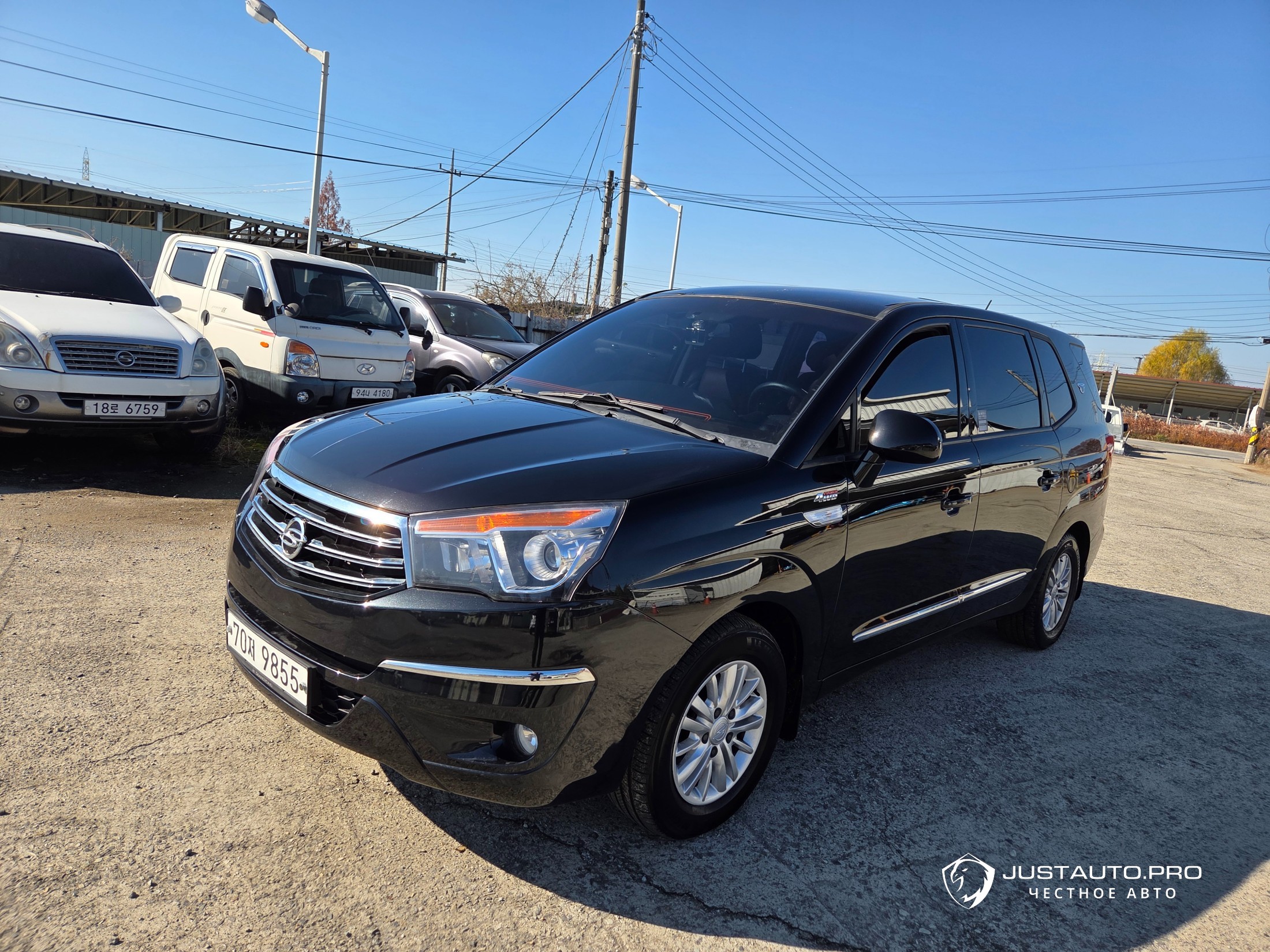 Автомобиль KG_Mobility_Ssangyong KORANDO