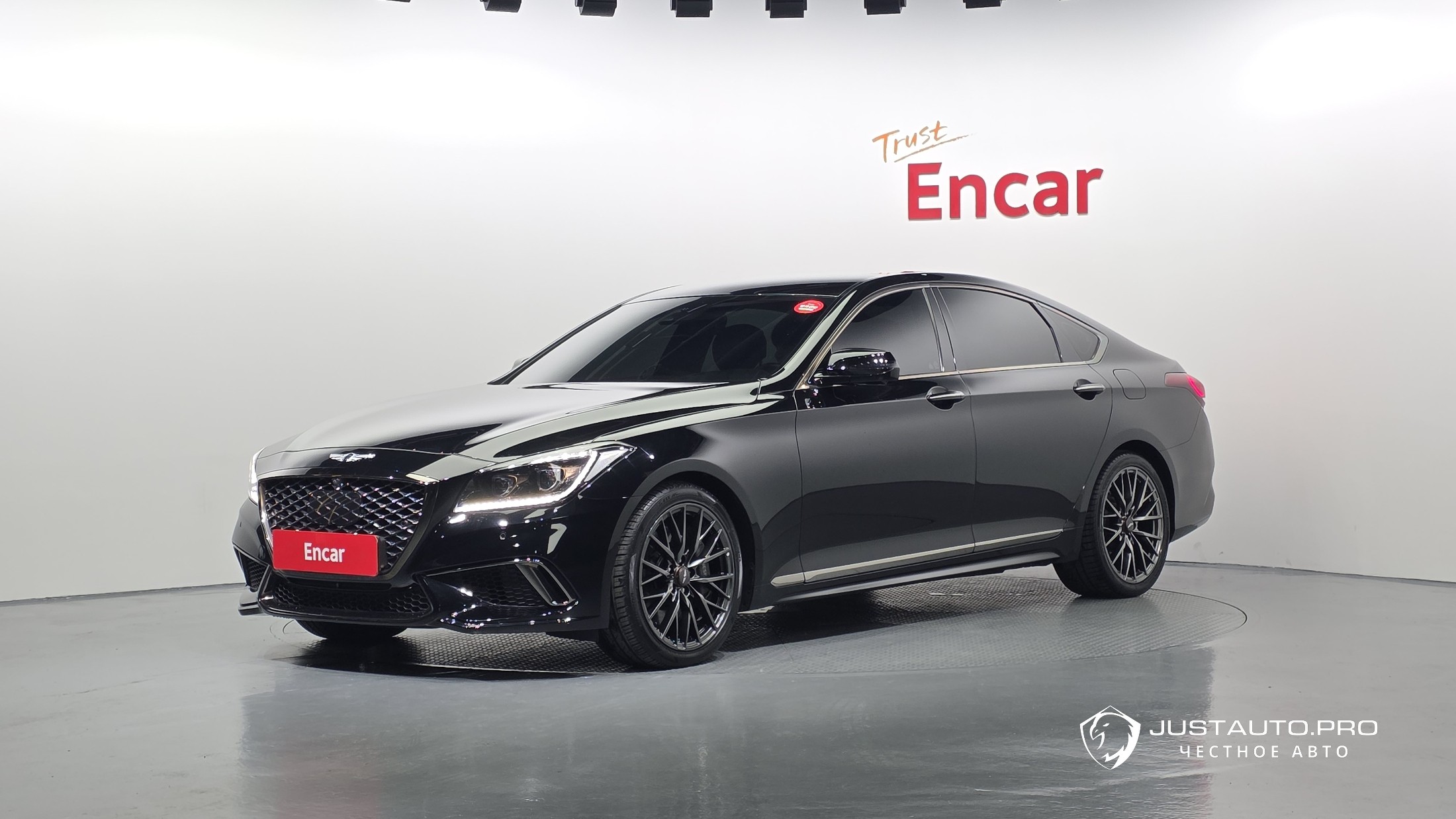 Автомобиль Genesis G80