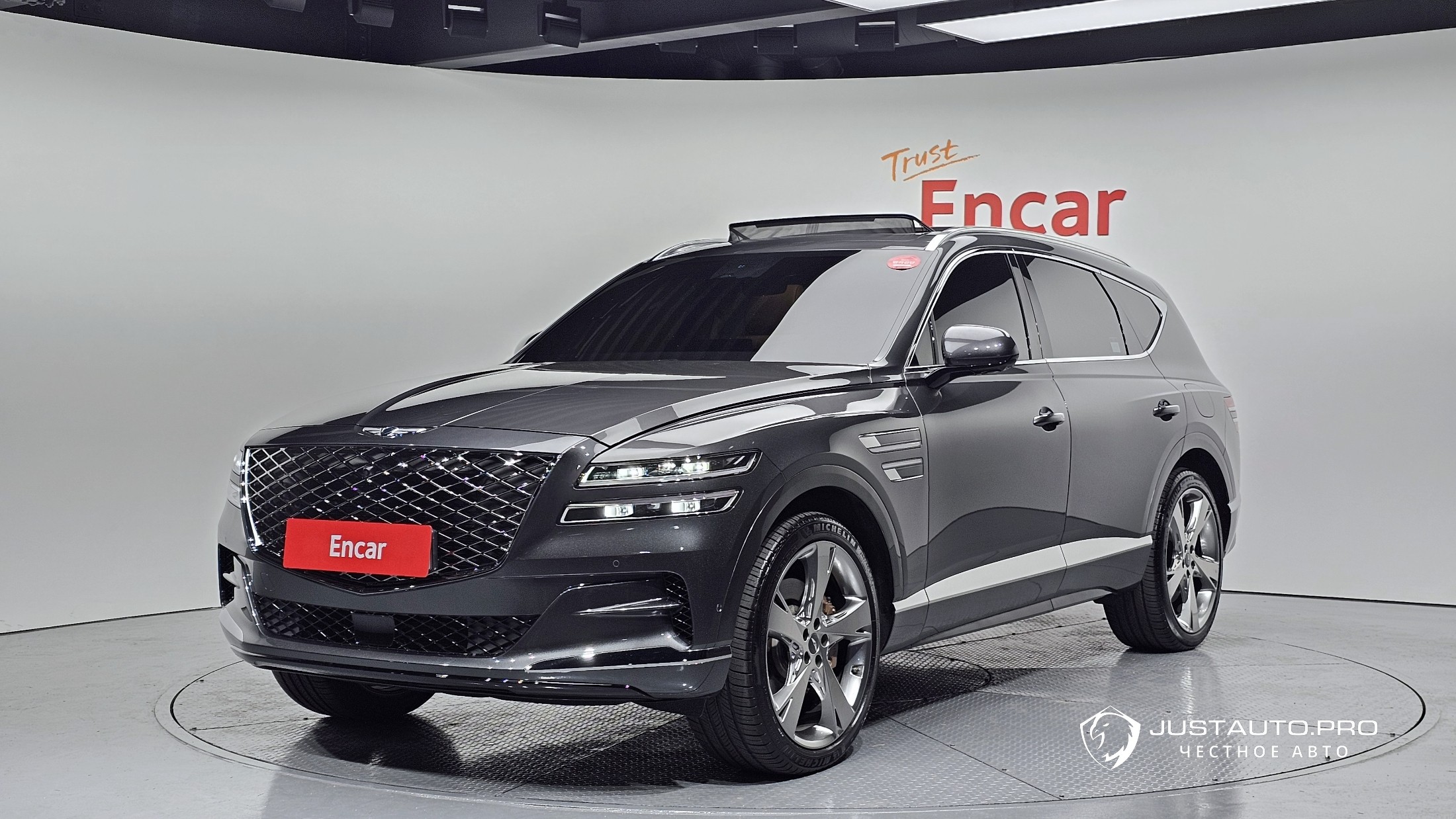 Автомобиль Genesis GV80