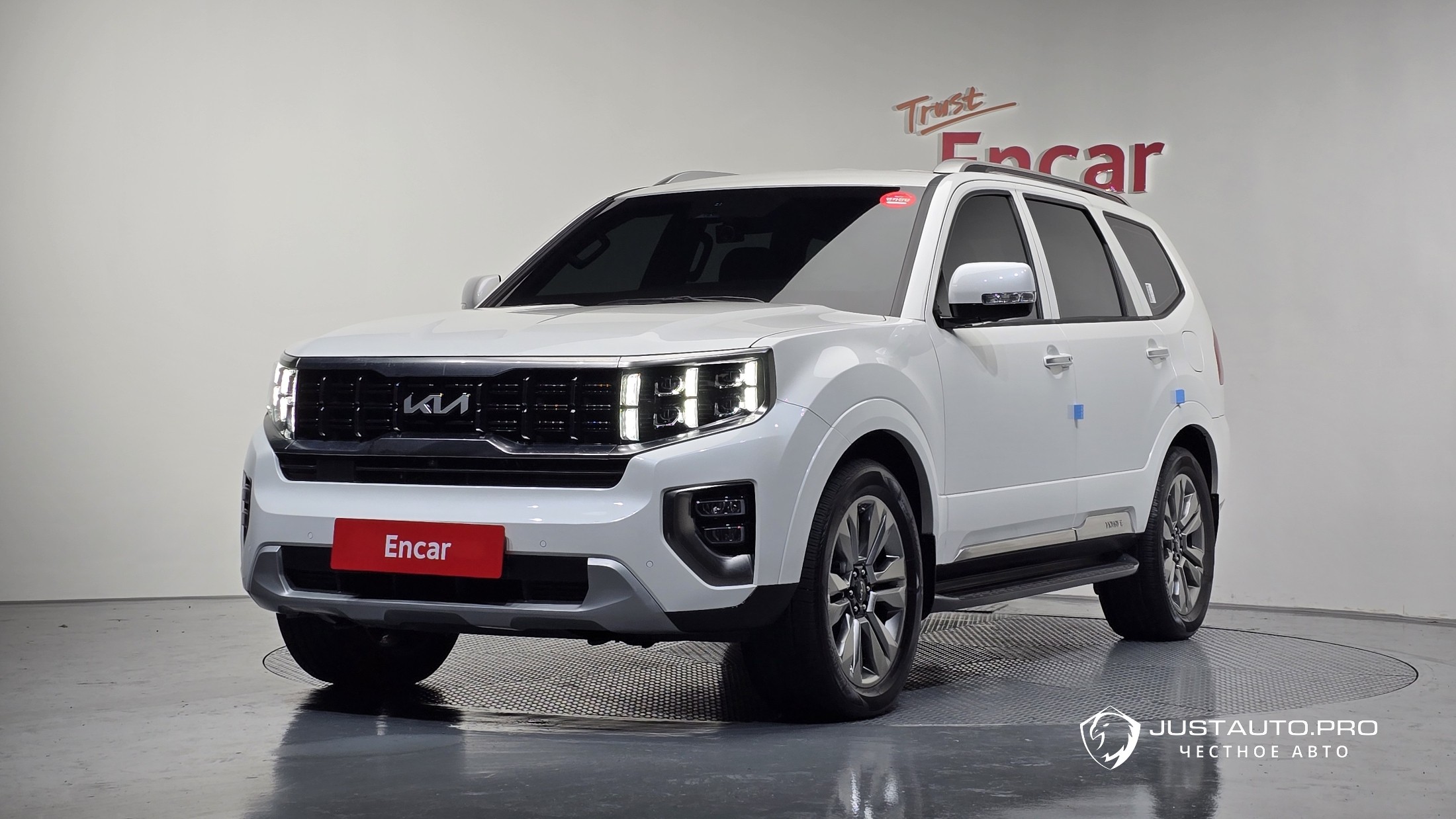 Автомобиль Kia Mohave