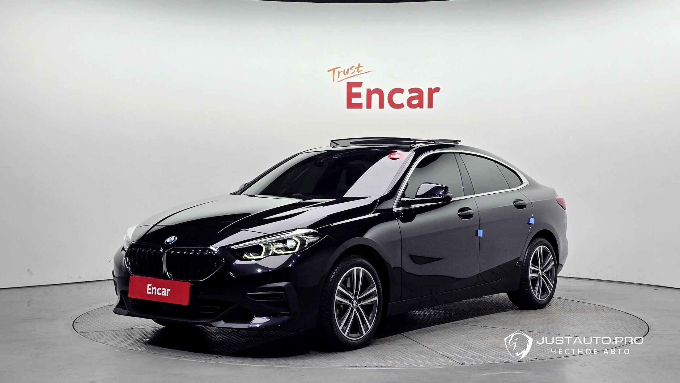 Автомобиль BMW 2-Series