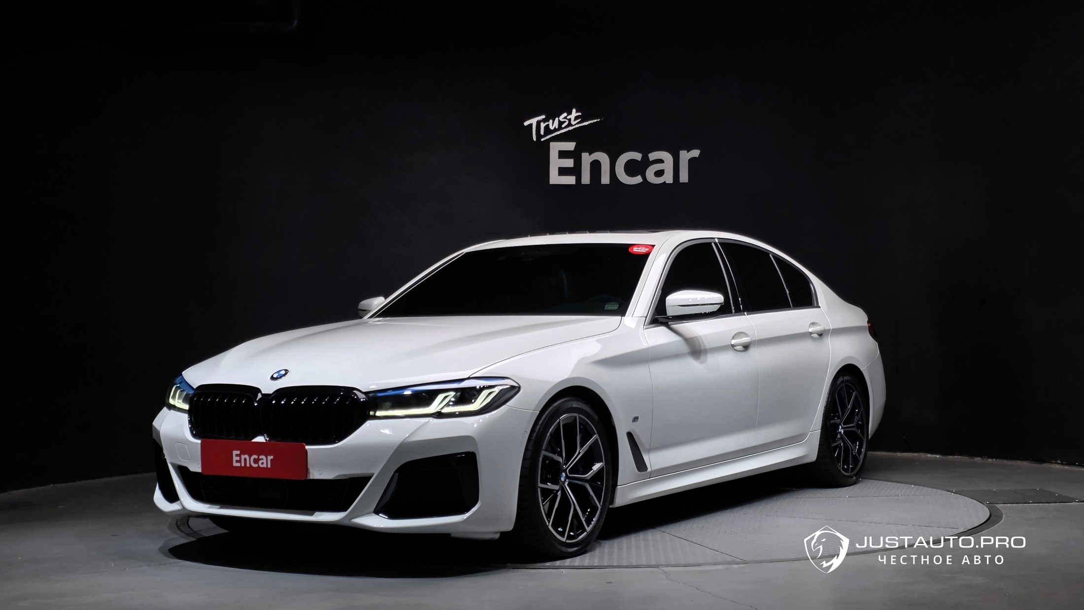 Автомобиль BMW 5-Series