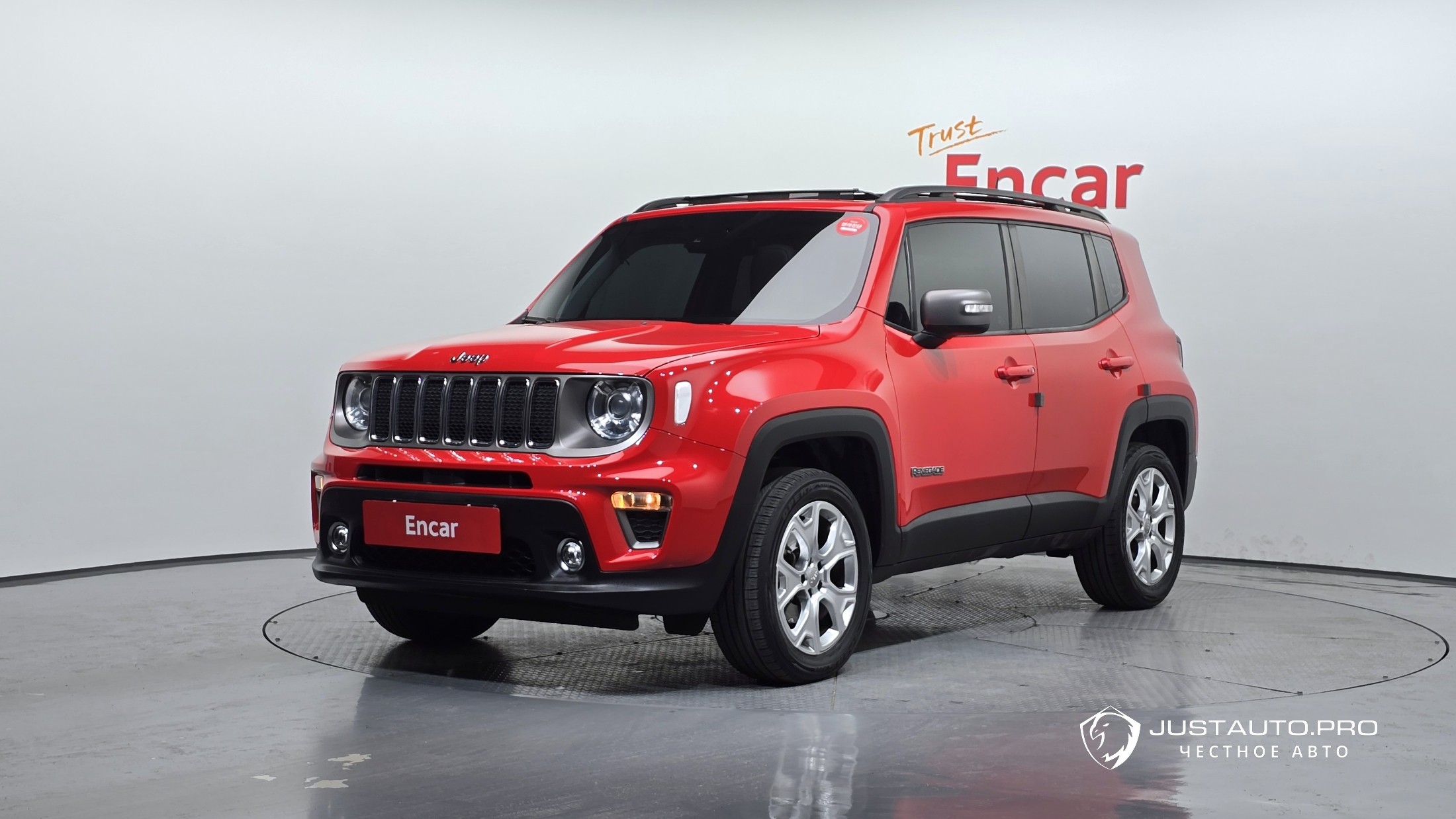 Автомобиль Jeep Renegade