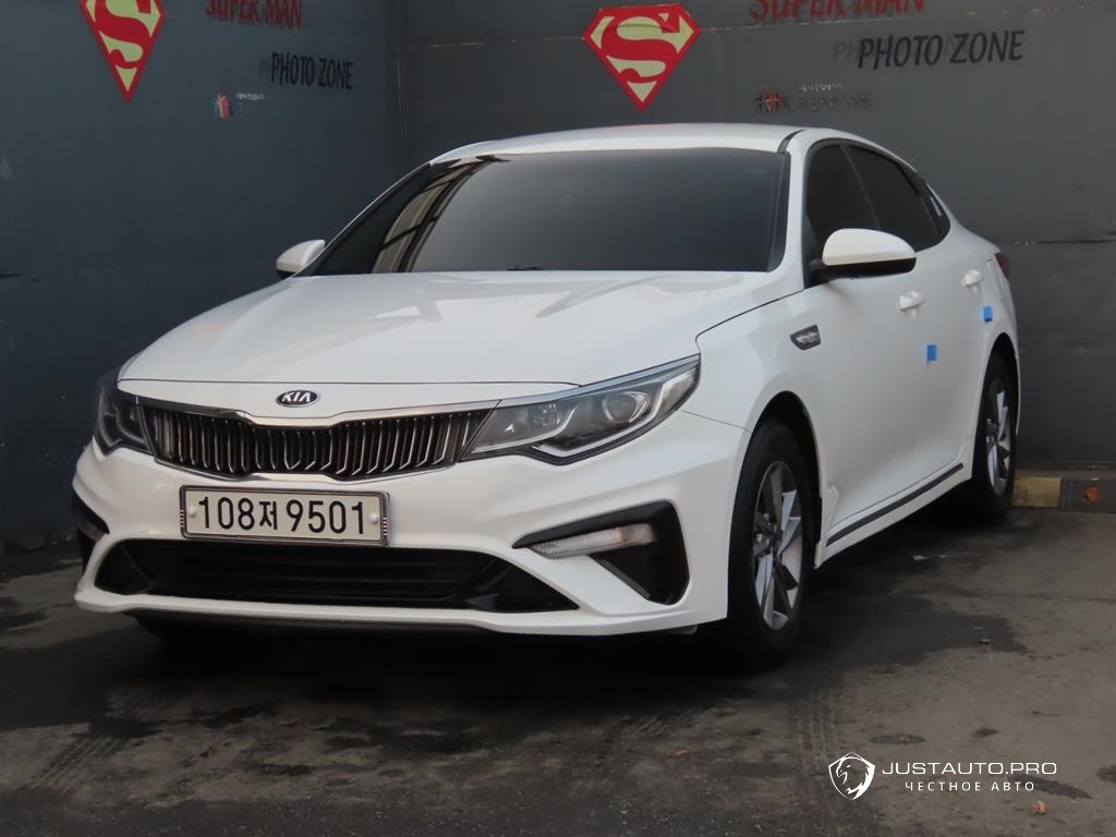 Автомобиль Kia K5