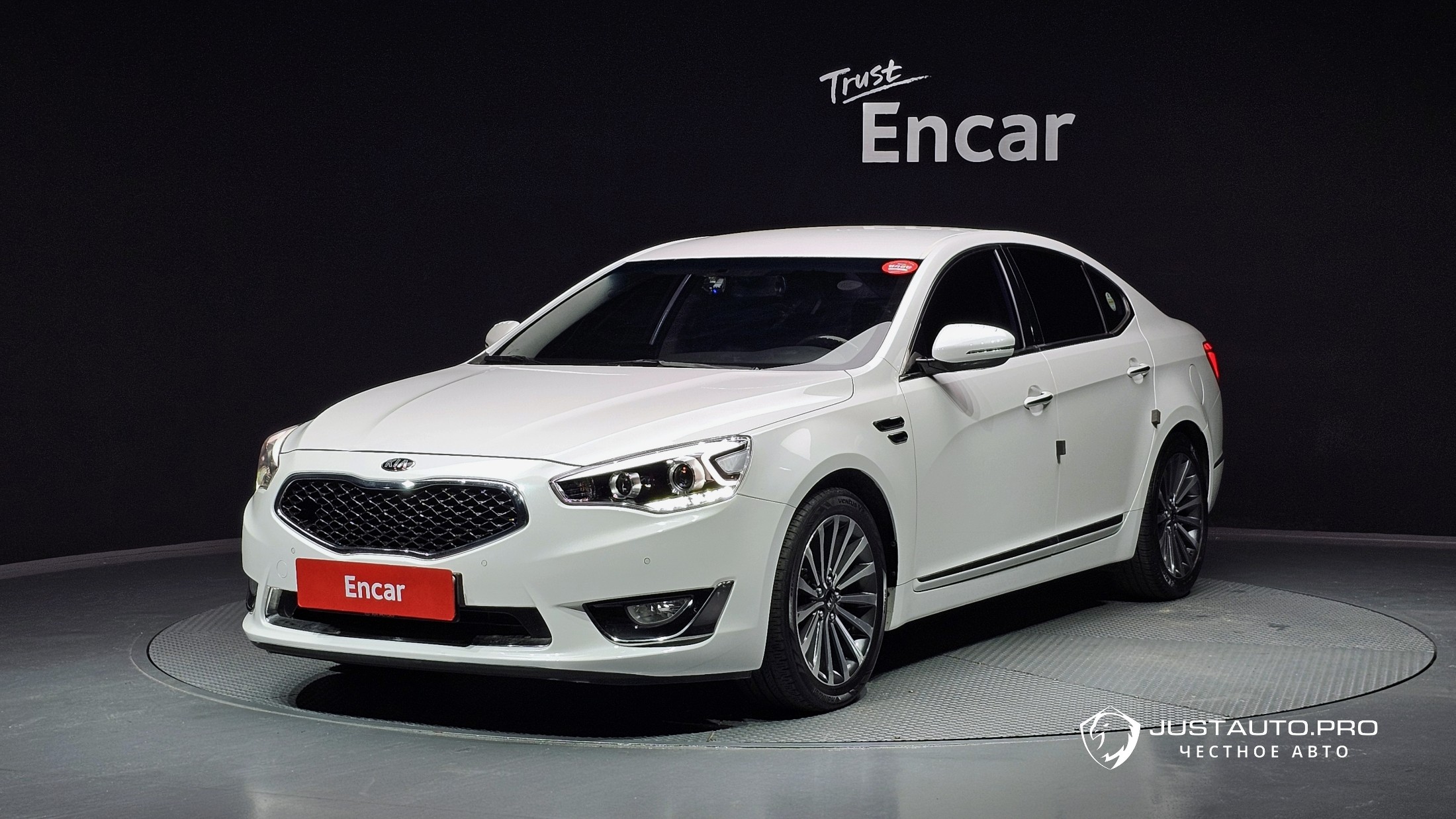 Автомобиль Kia K7